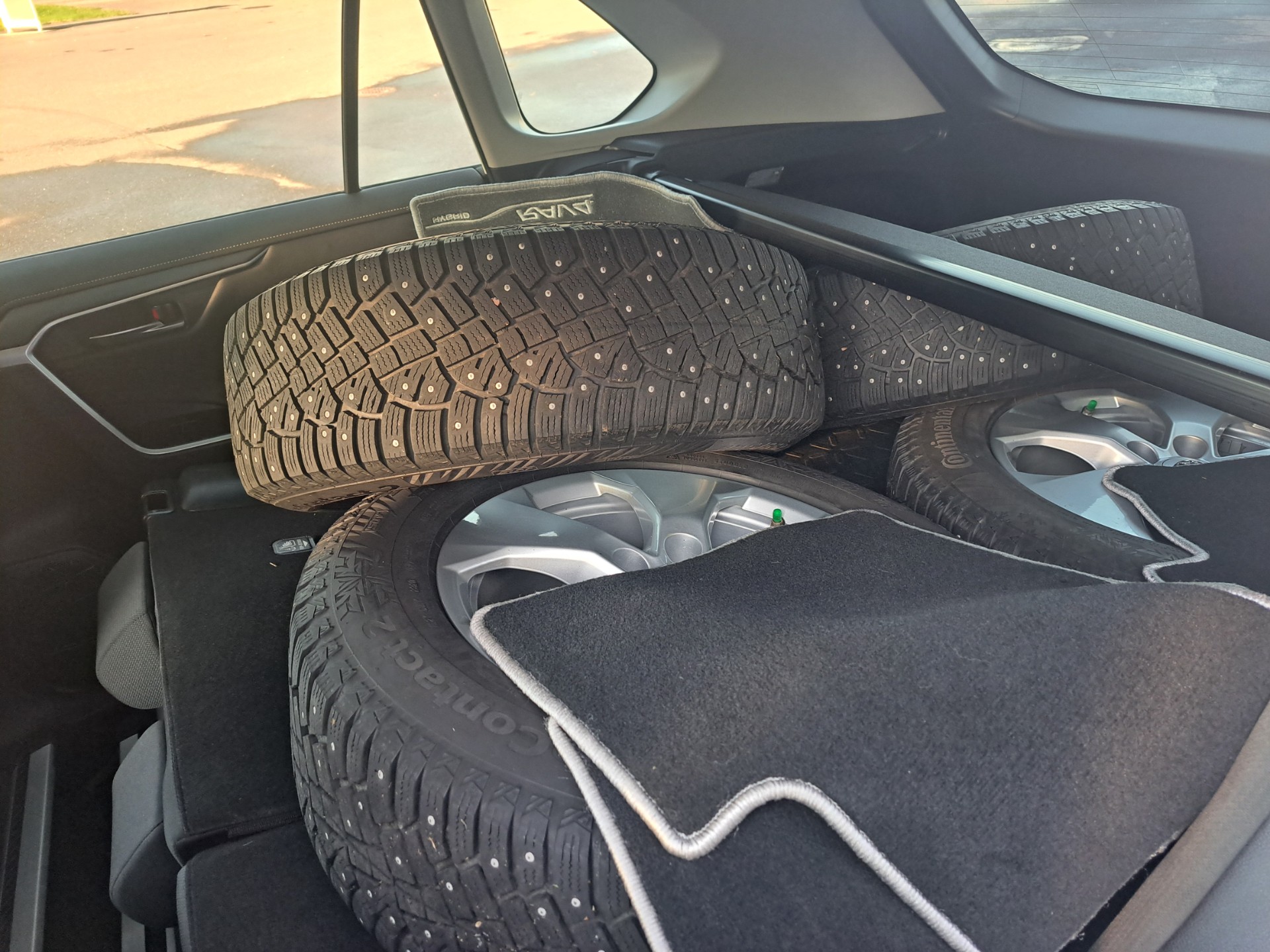TOYOTA RAV4 6