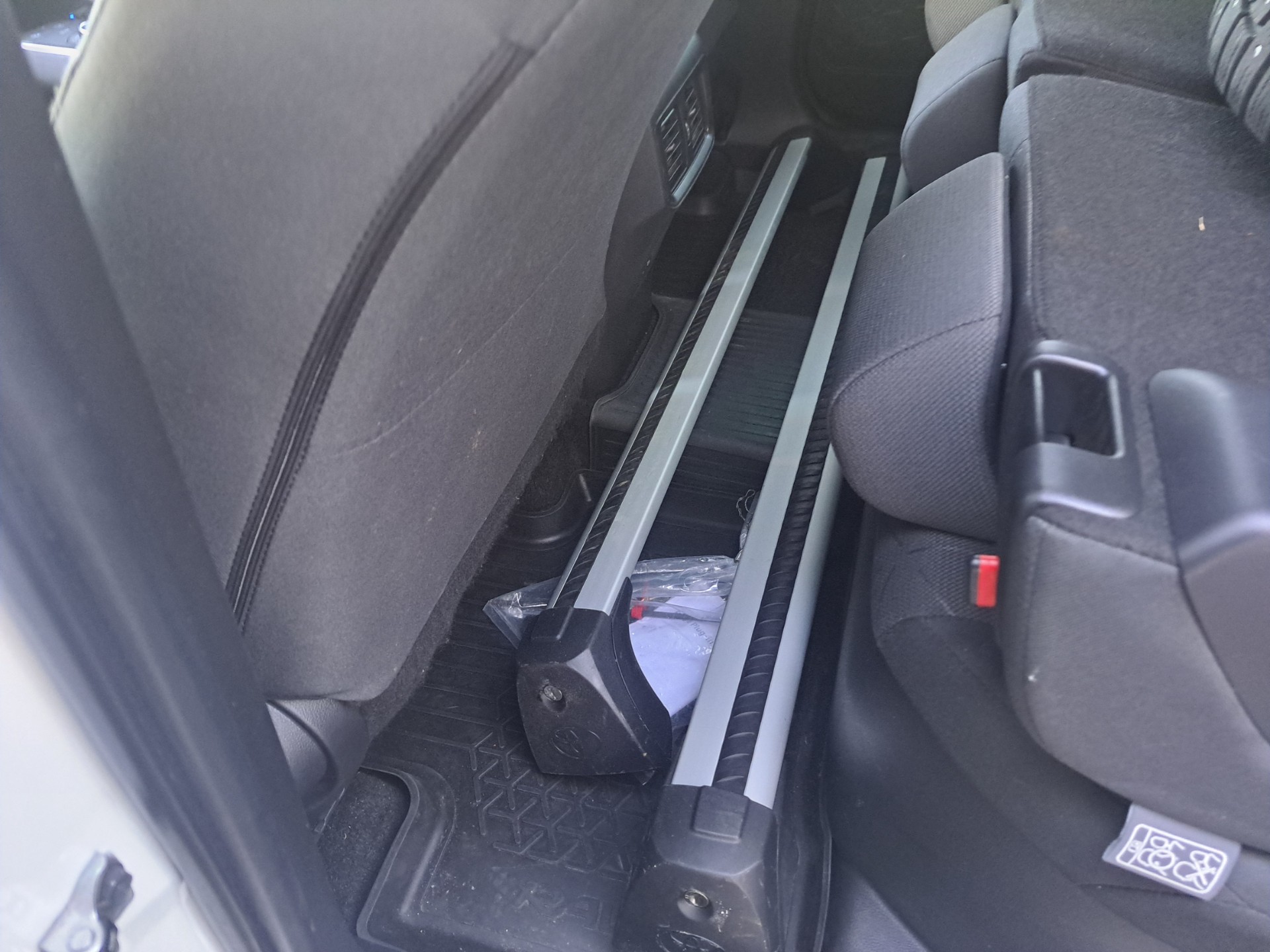 TOYOTA RAV4 7