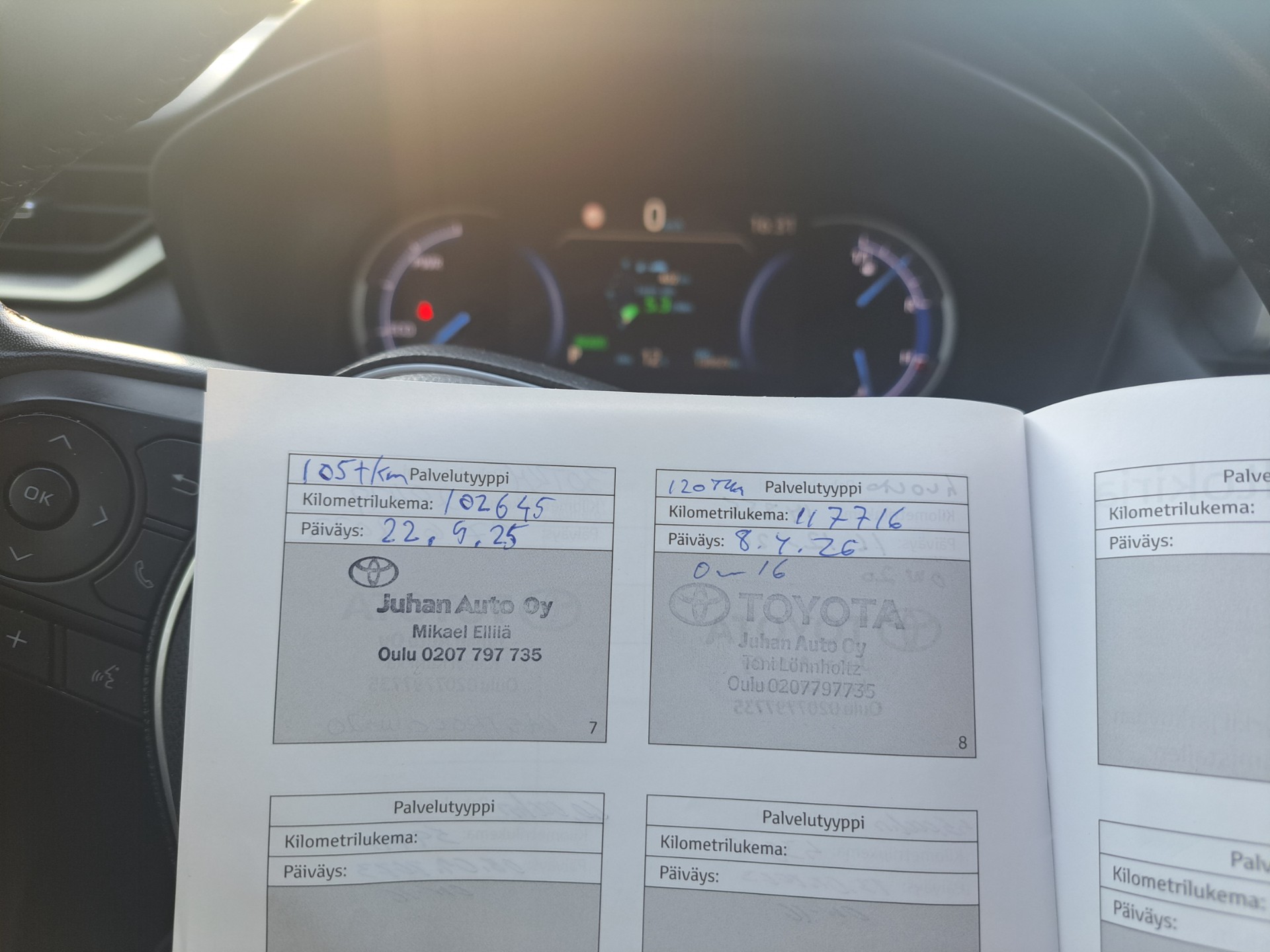 TOYOTA RAV4 9