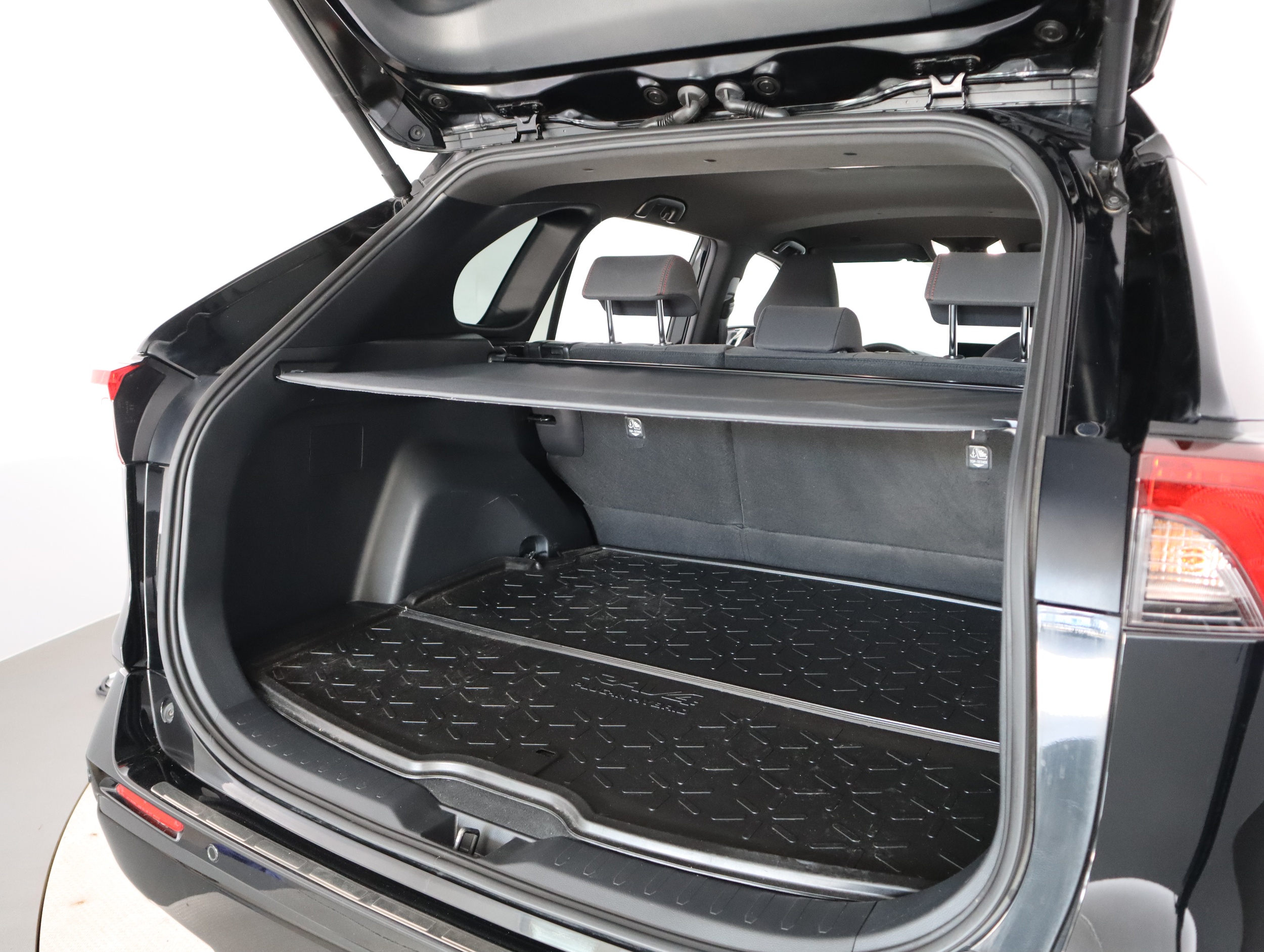 Toyota RAV4 Plug-in 2024