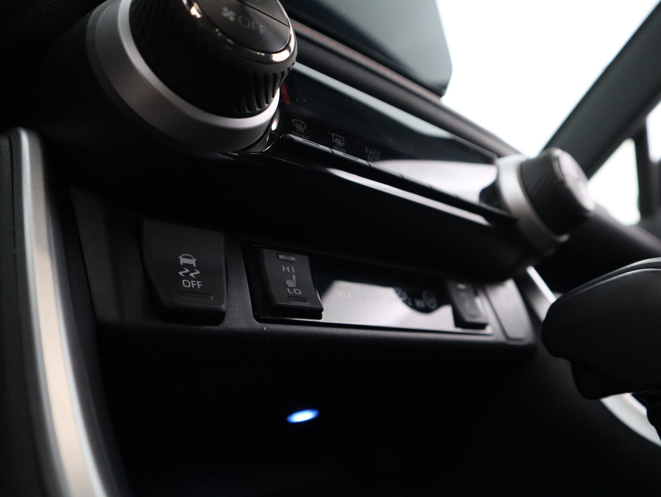 Toyota RAV4 Plug-in 2024