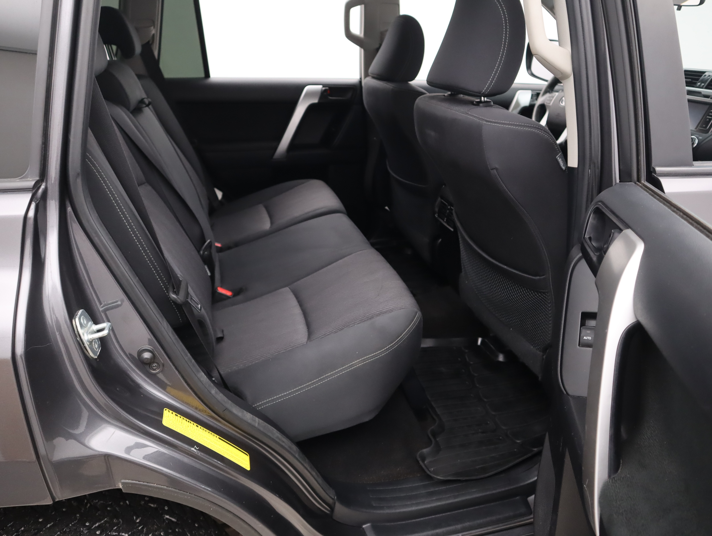 TOYOTA Land Cruiser 2015