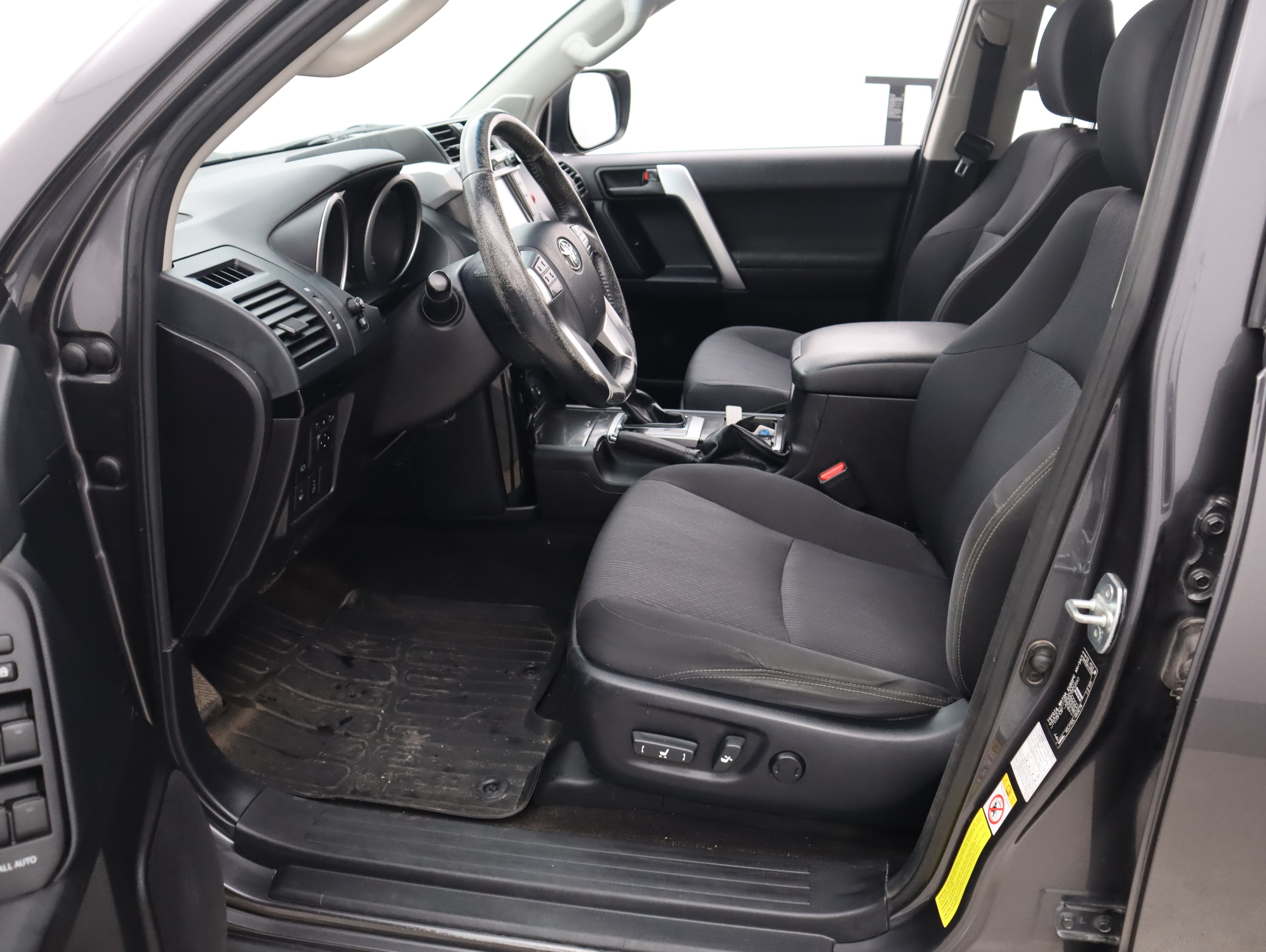 TOYOTA Land Cruiser 2015