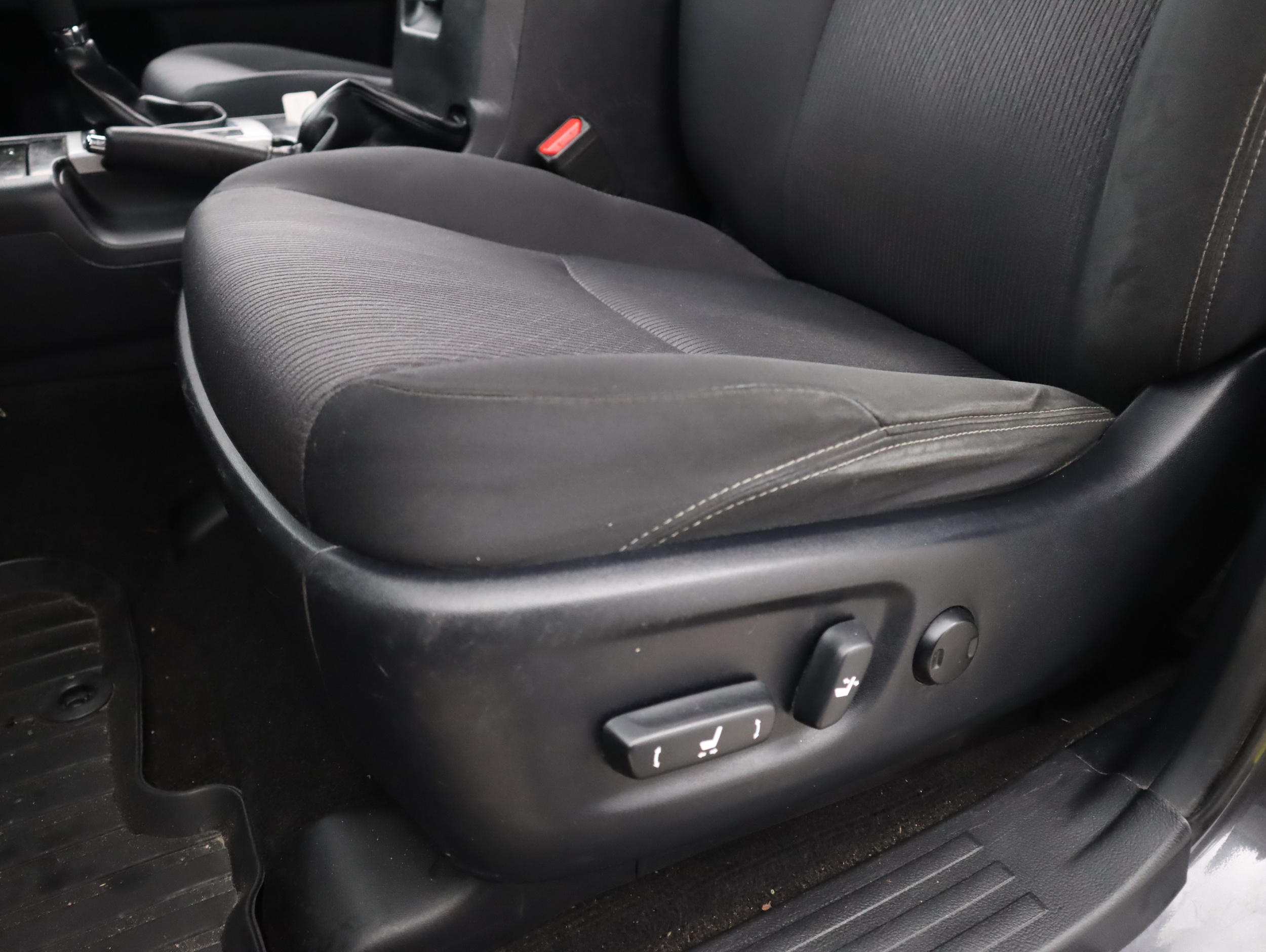 TOYOTA Land Cruiser 2015