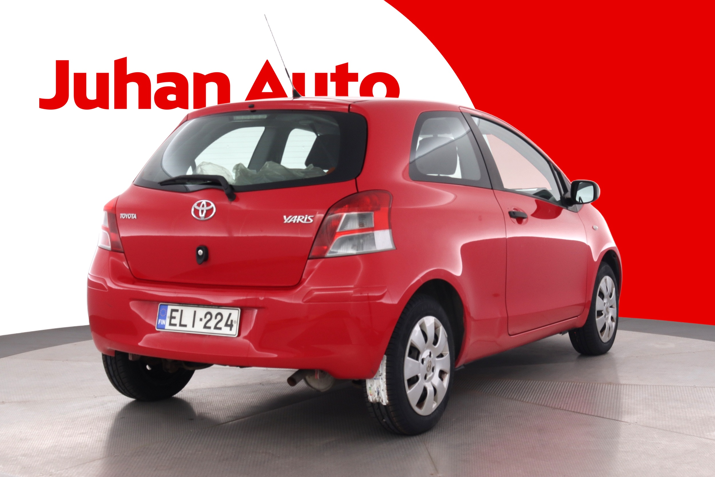 TOYOTA Yaris 2010