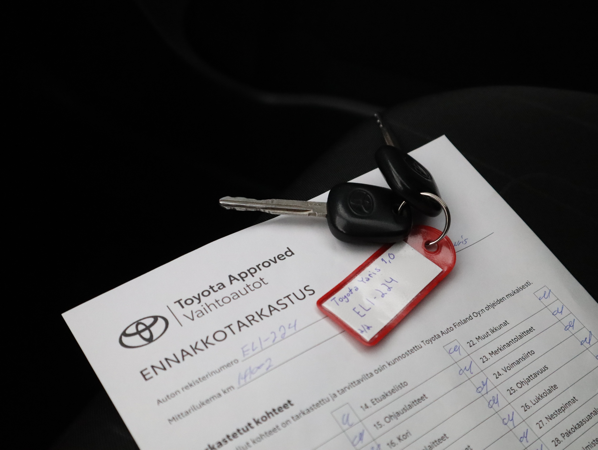 TOYOTA Yaris 2010
