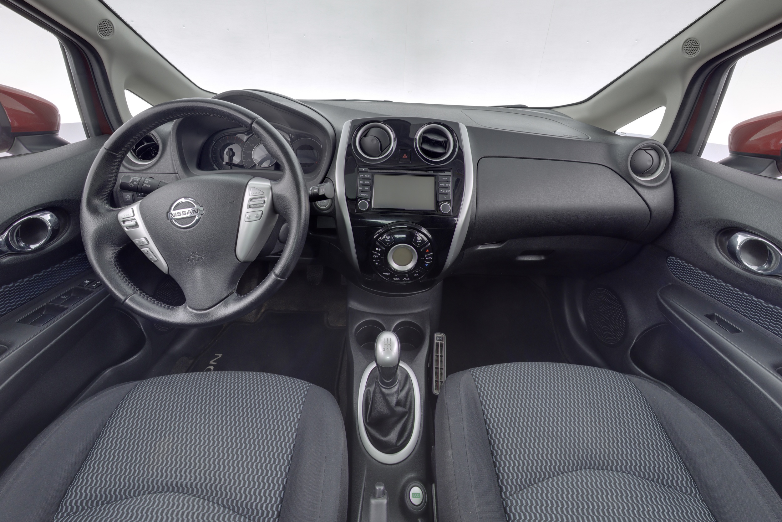 NISSAN NOTE 2015