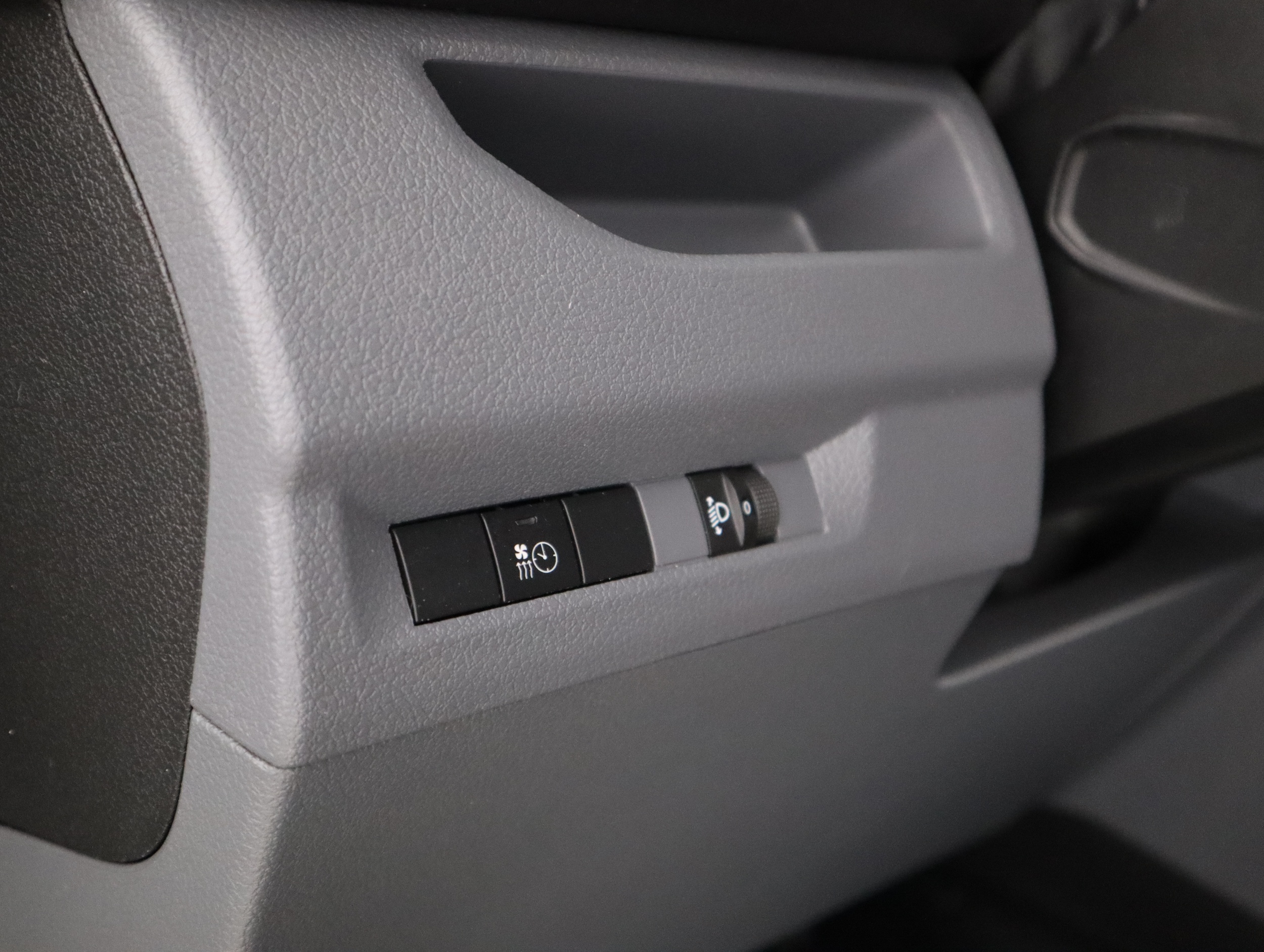 PEUGEOT EXPERT 2021