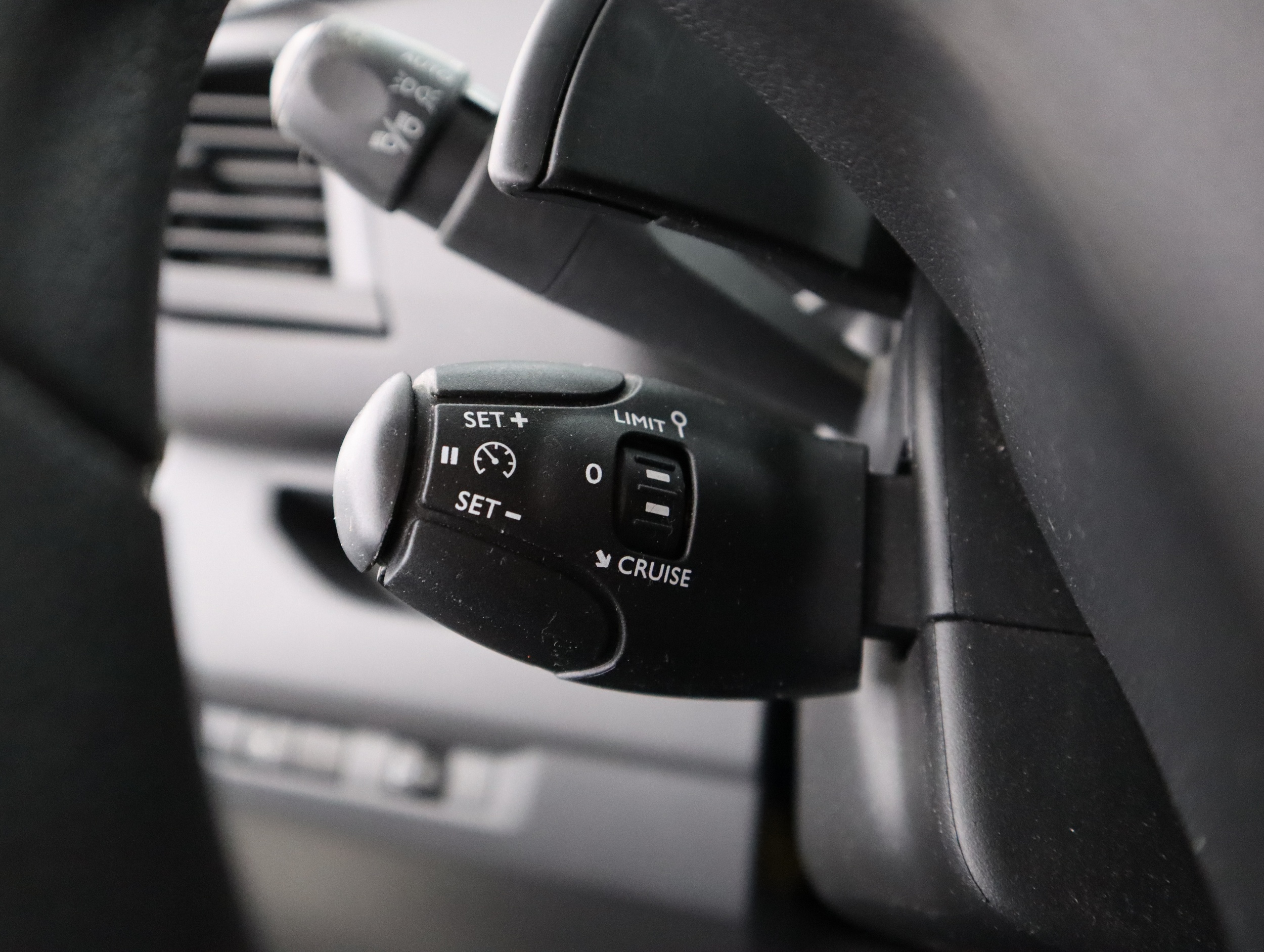PEUGEOT EXPERT 2021