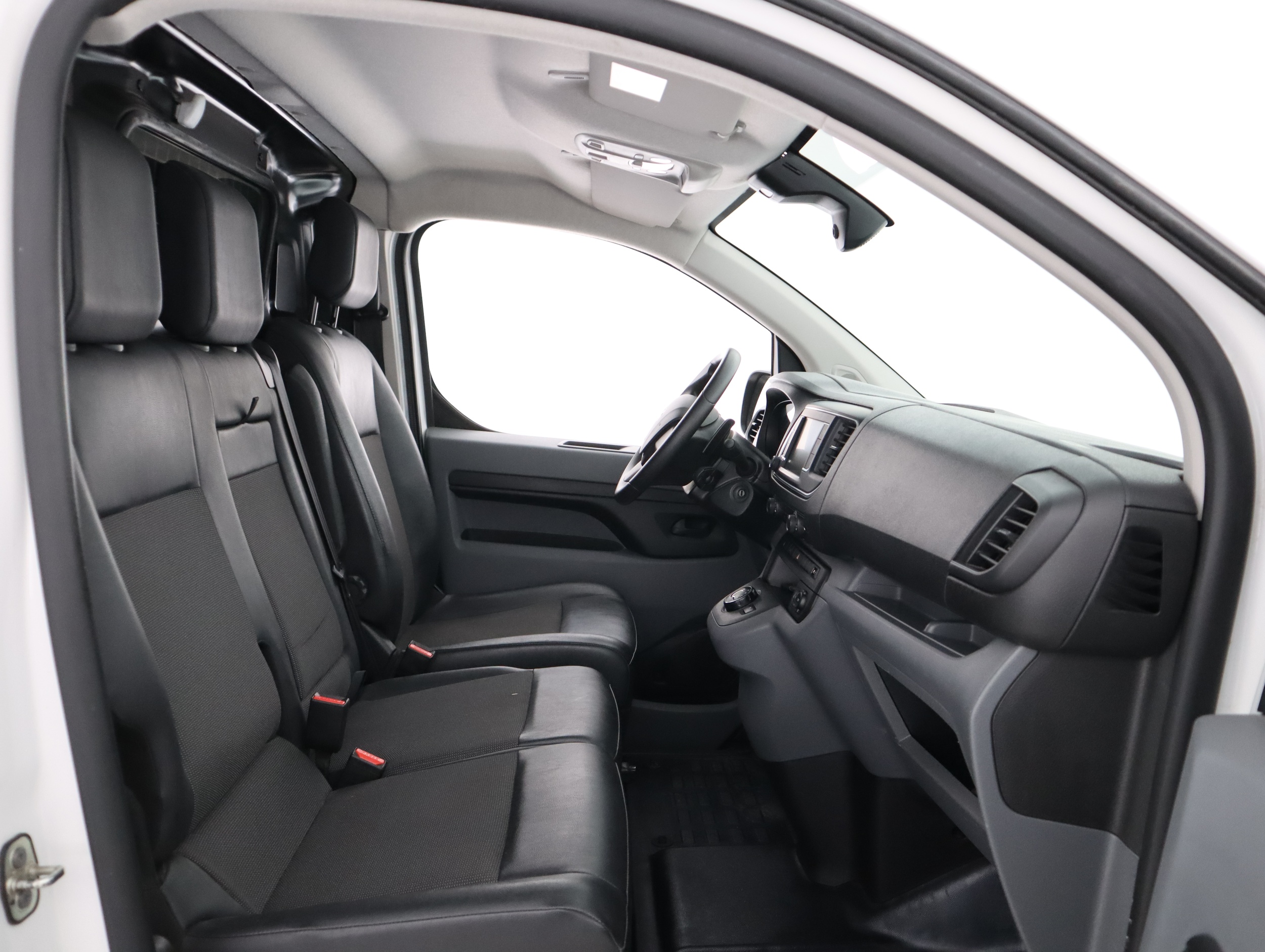 PEUGEOT EXPERT 2021