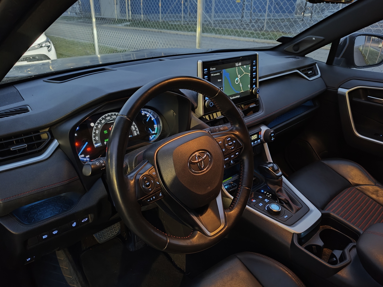 TOYOTA RAV4 Plug-in 2020