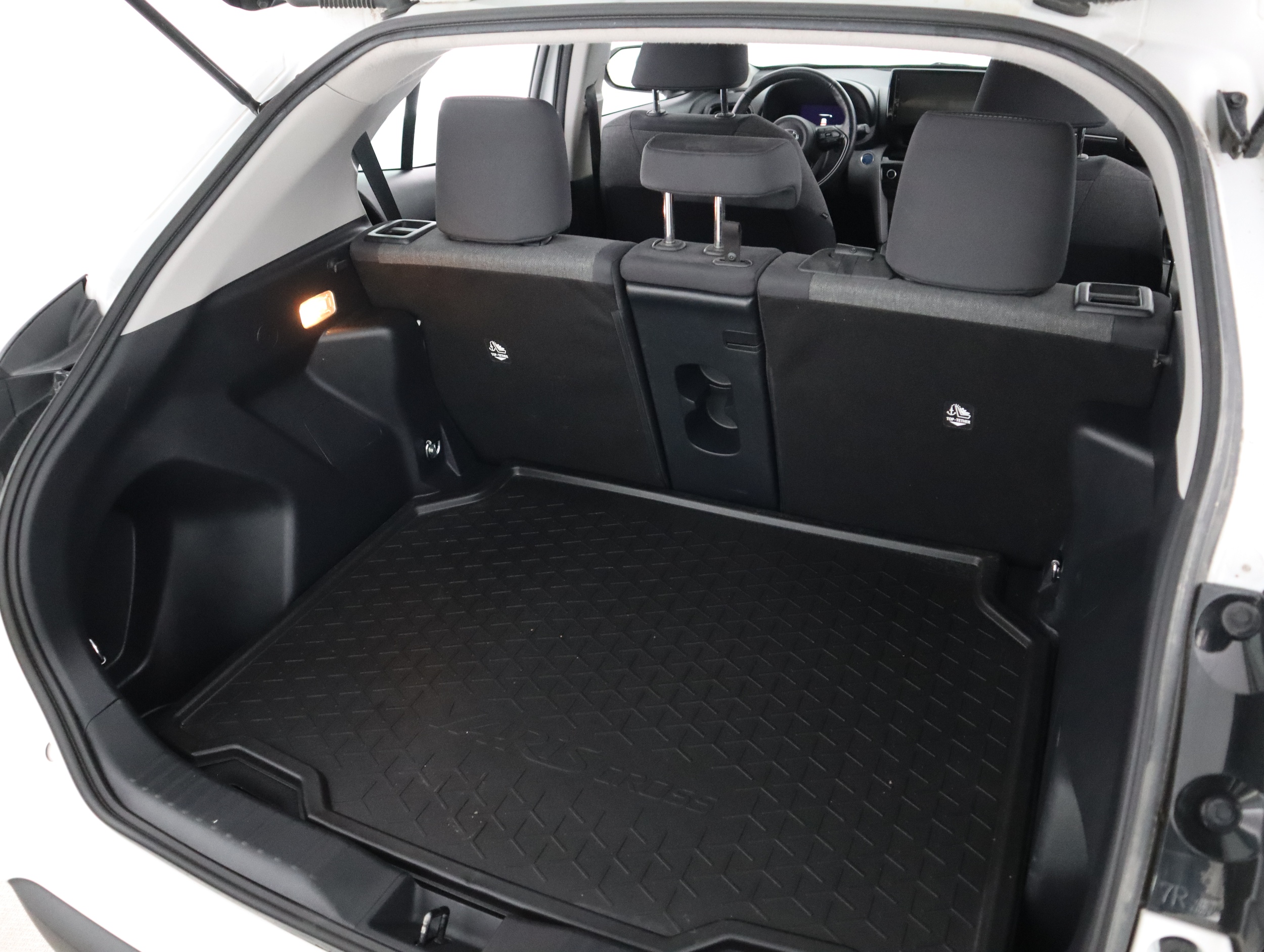 TOYOTA Yaris Cross 2022