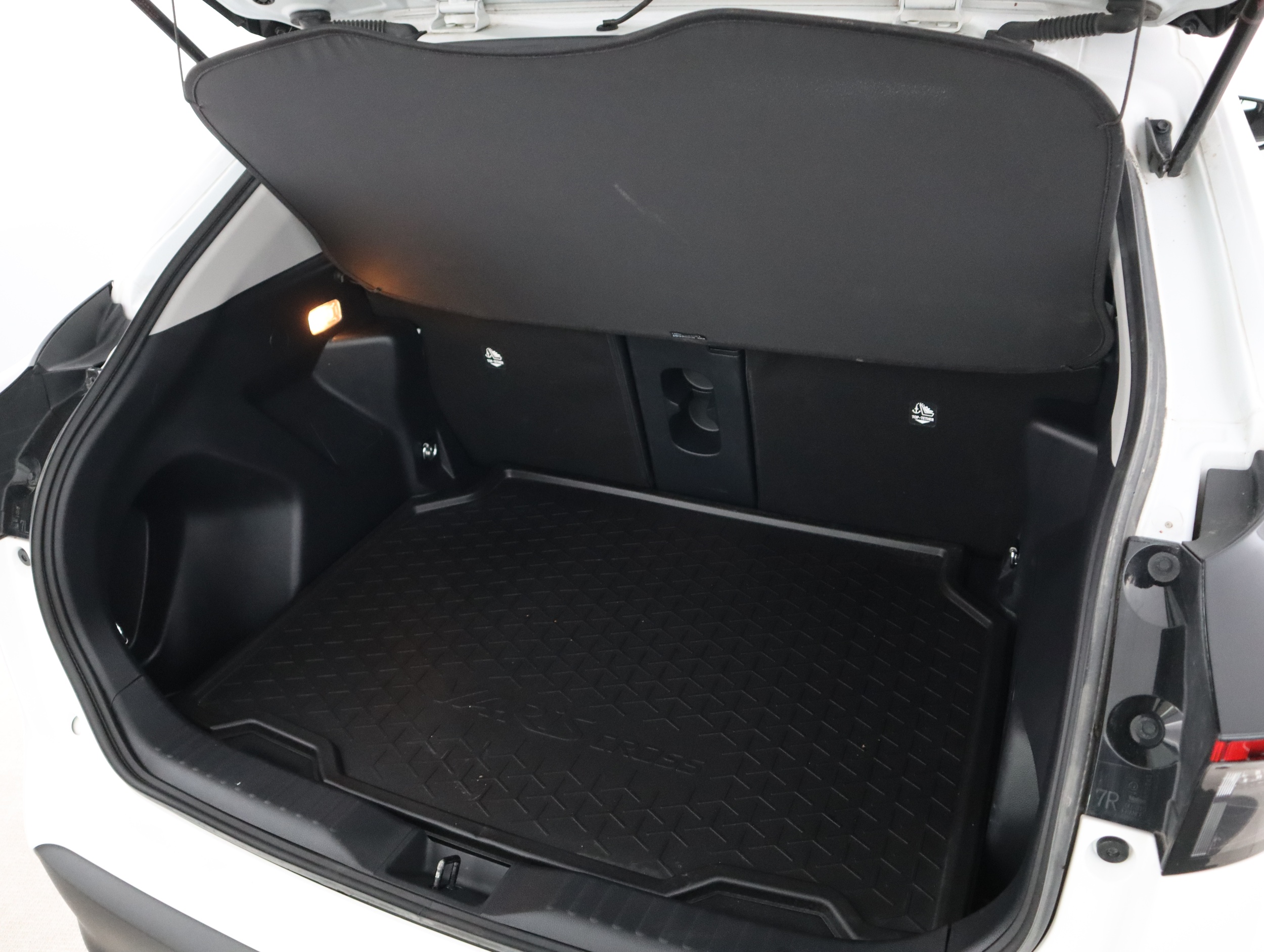 TOYOTA Yaris Cross 2022