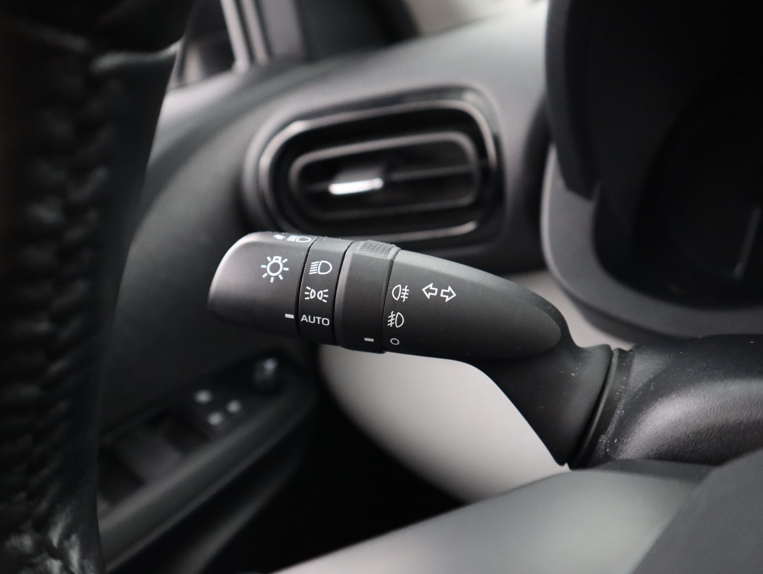 TOYOTA Yaris Cross 2022