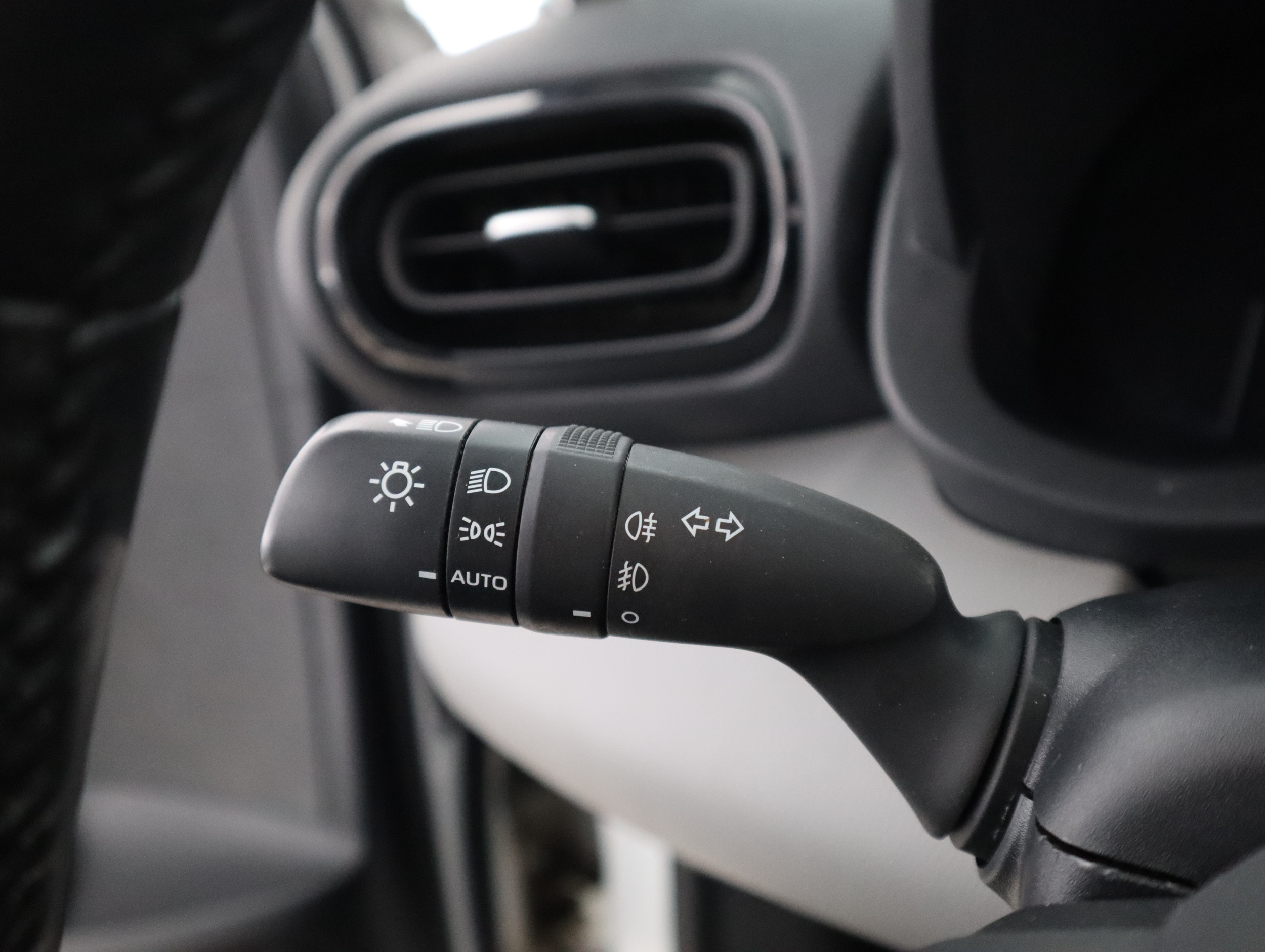 TOYOTA Yaris Cross 2022