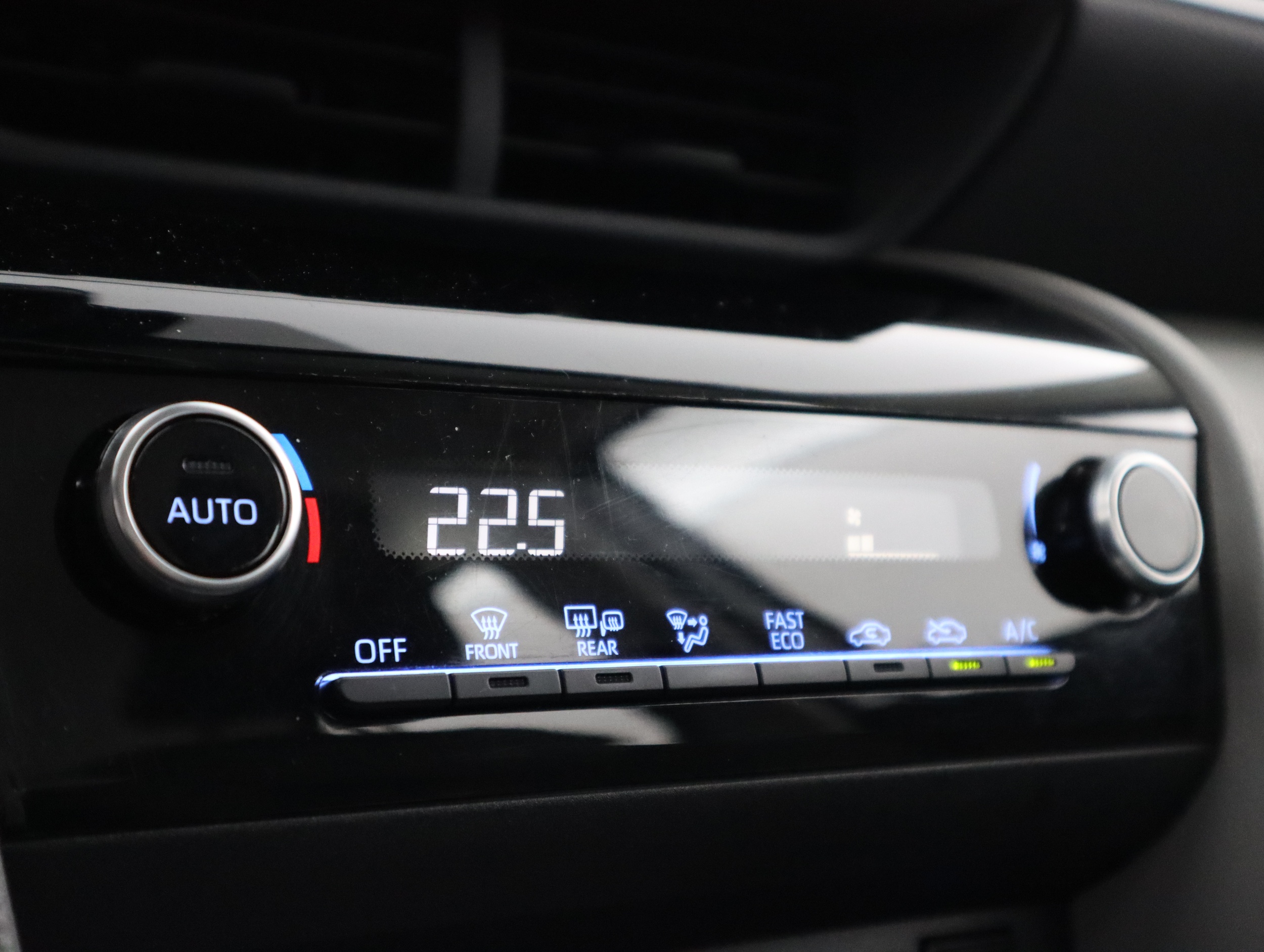 TOYOTA Yaris Cross 2022