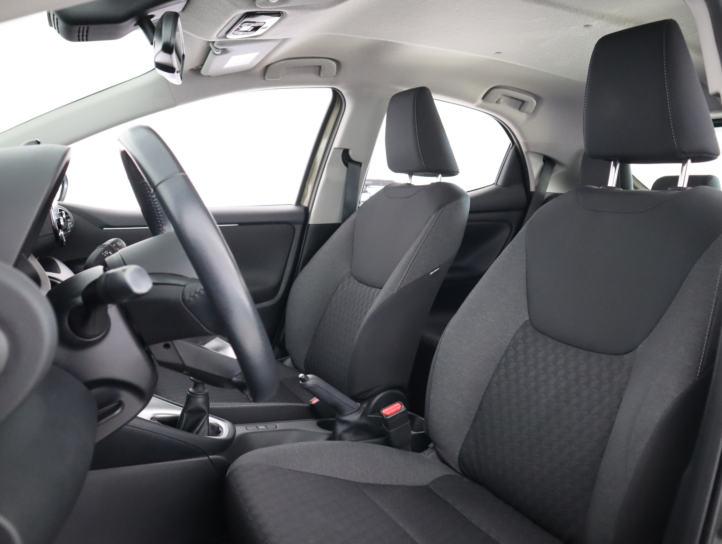 TOYOTA Yaris 2023