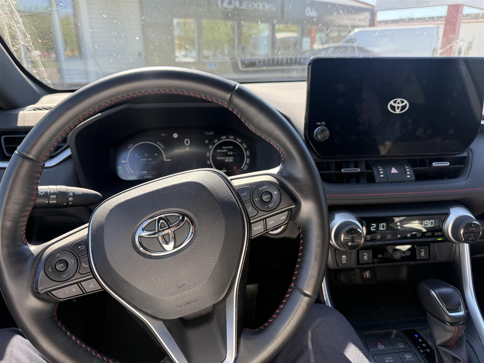 TOYOTA RAV4 Plug-in 2023