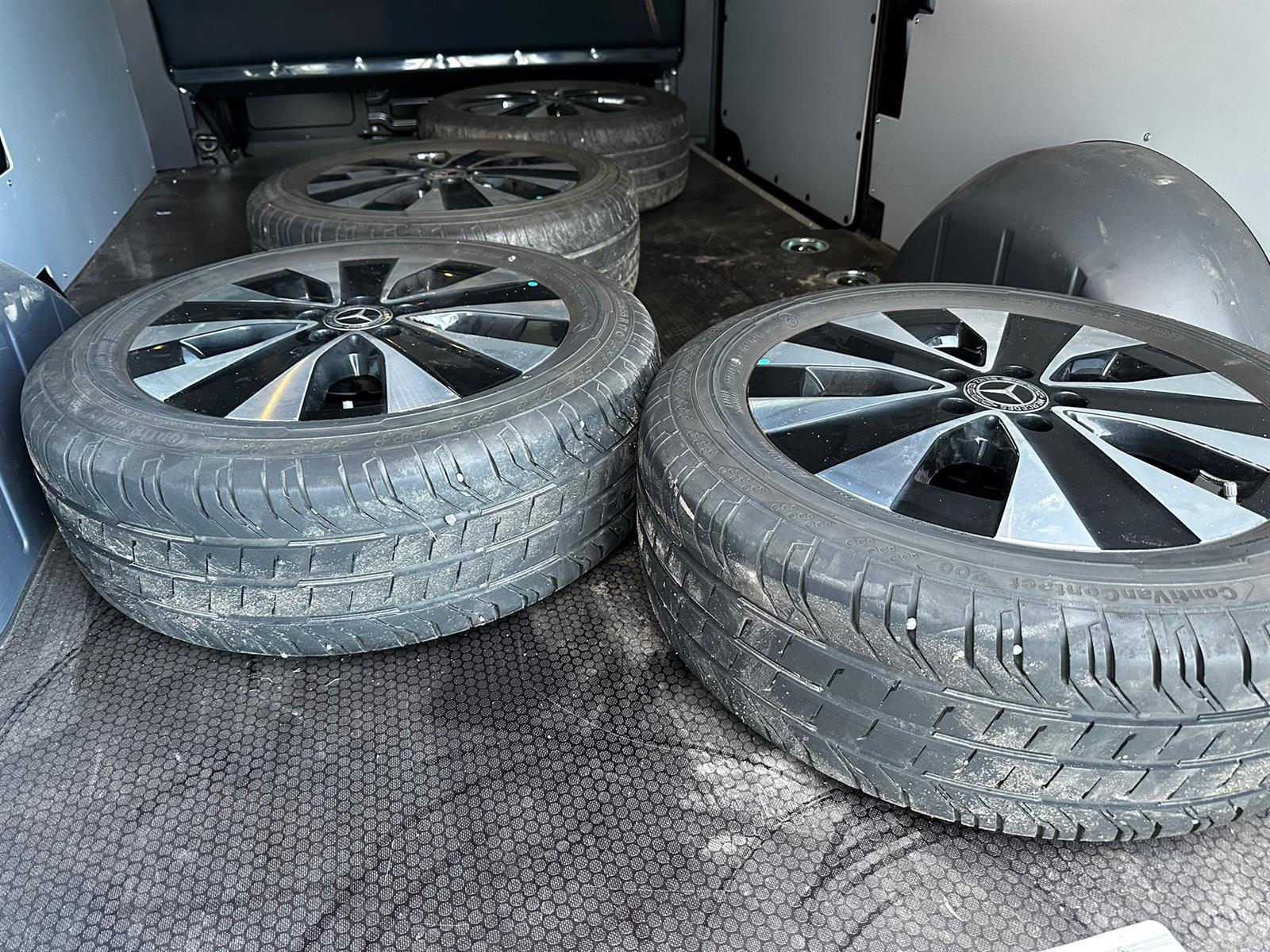 MERCEDES-BENZ VITO 2025