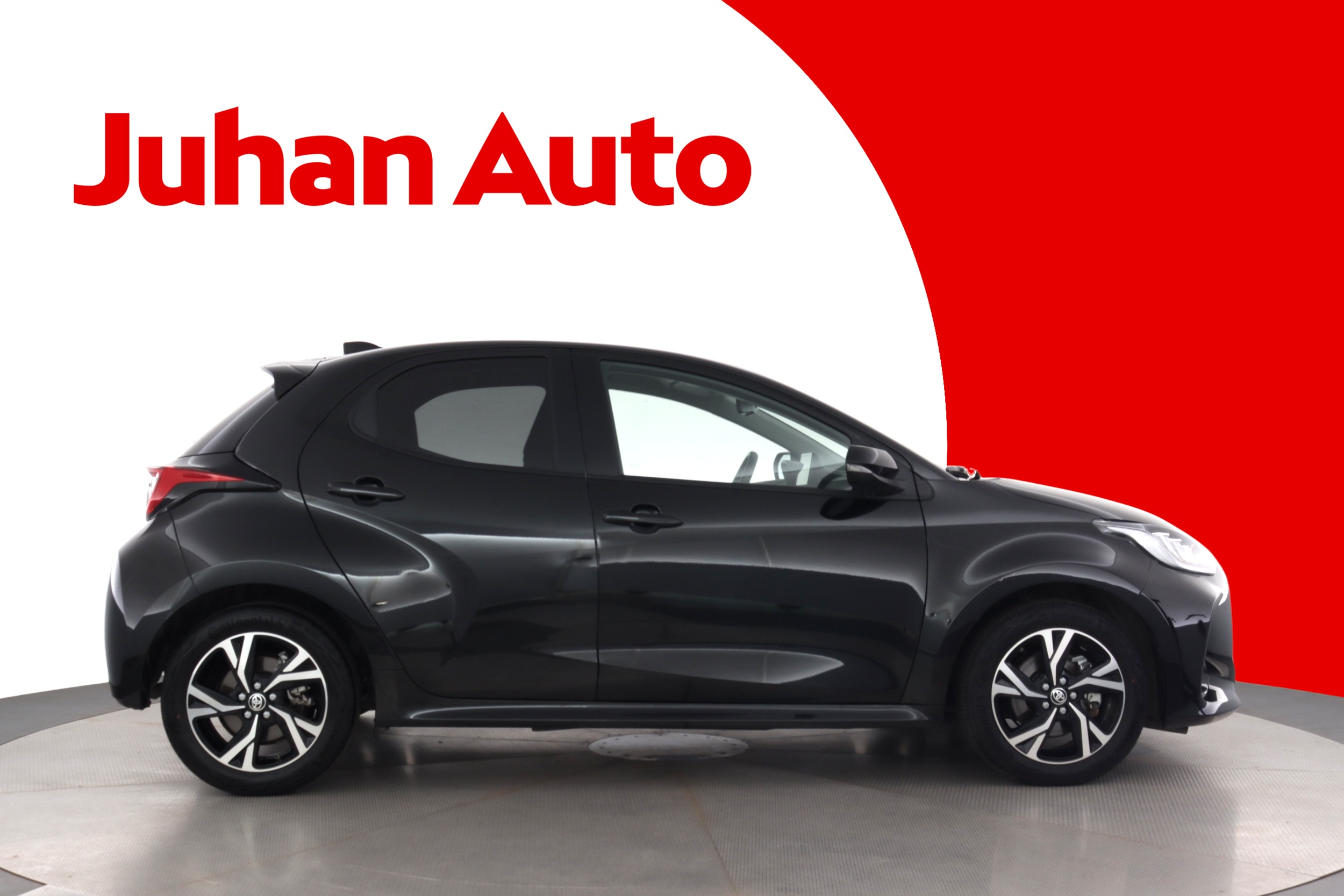 TOYOTA Yaris 2024