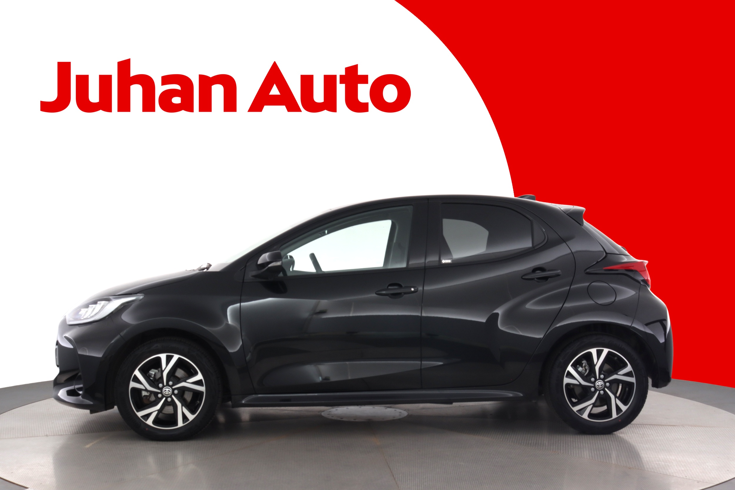 TOYOTA Yaris 2024
