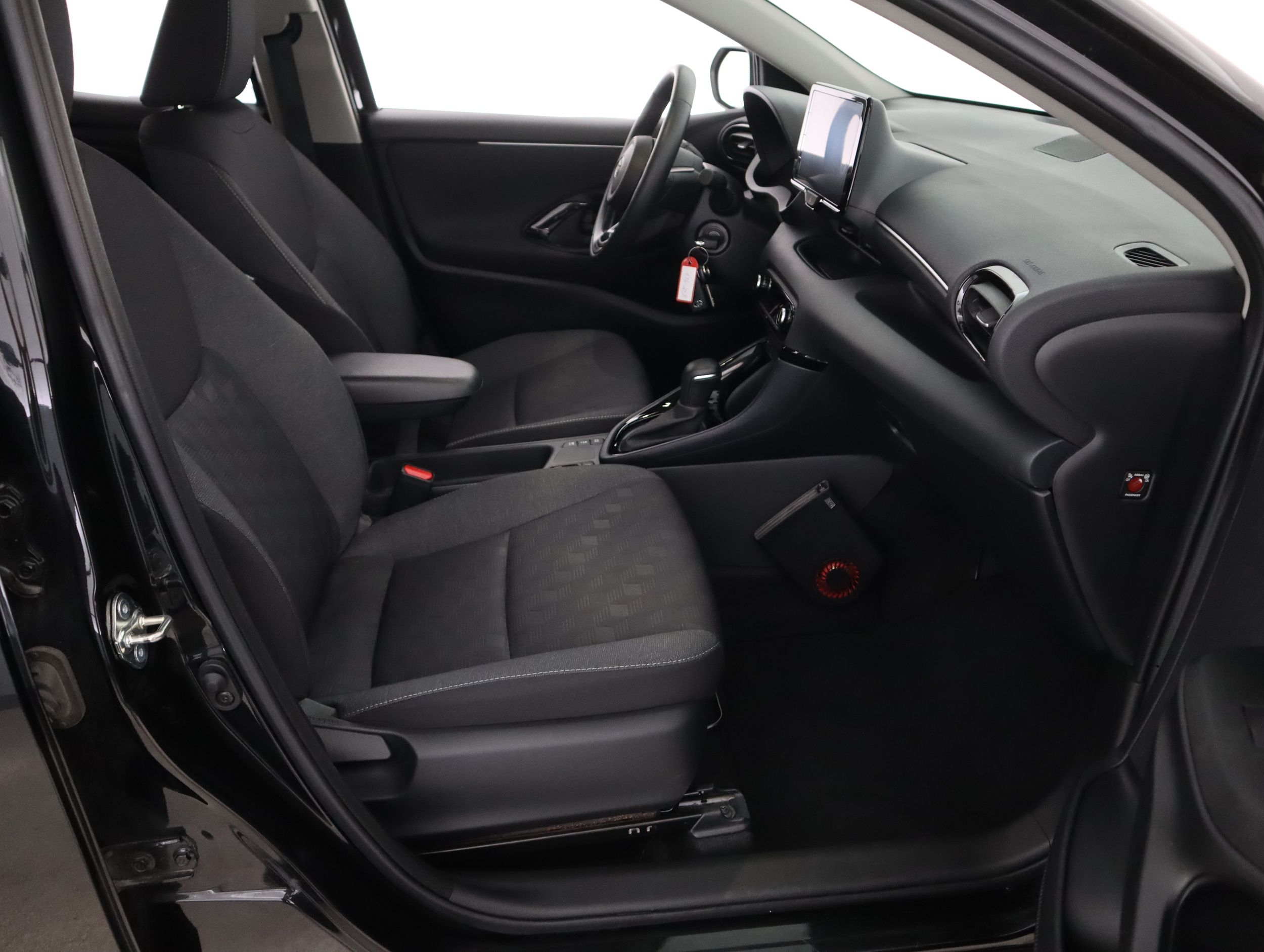 TOYOTA Yaris 2024
