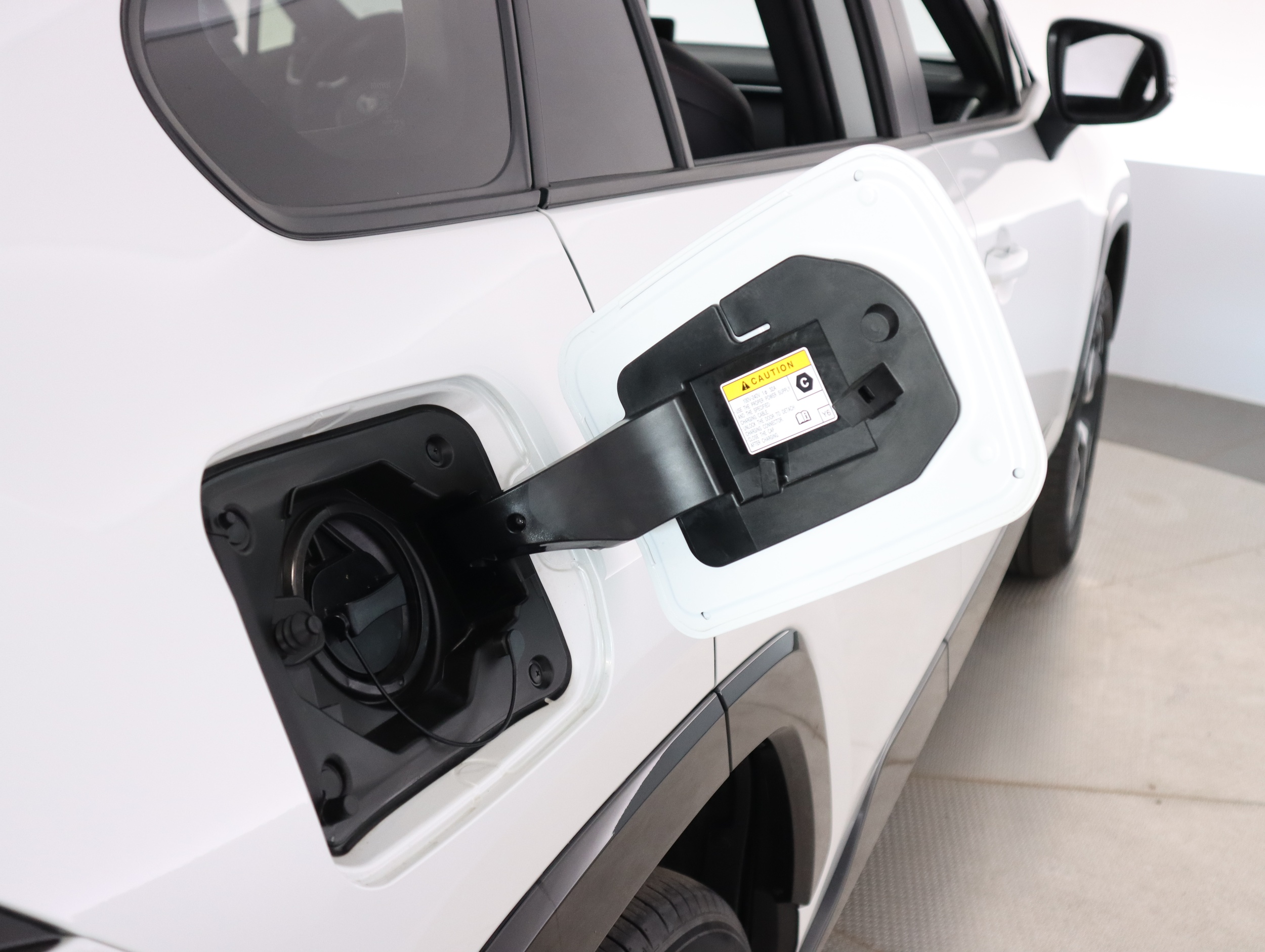 TOYOTA RAV4 Plug-in 2025