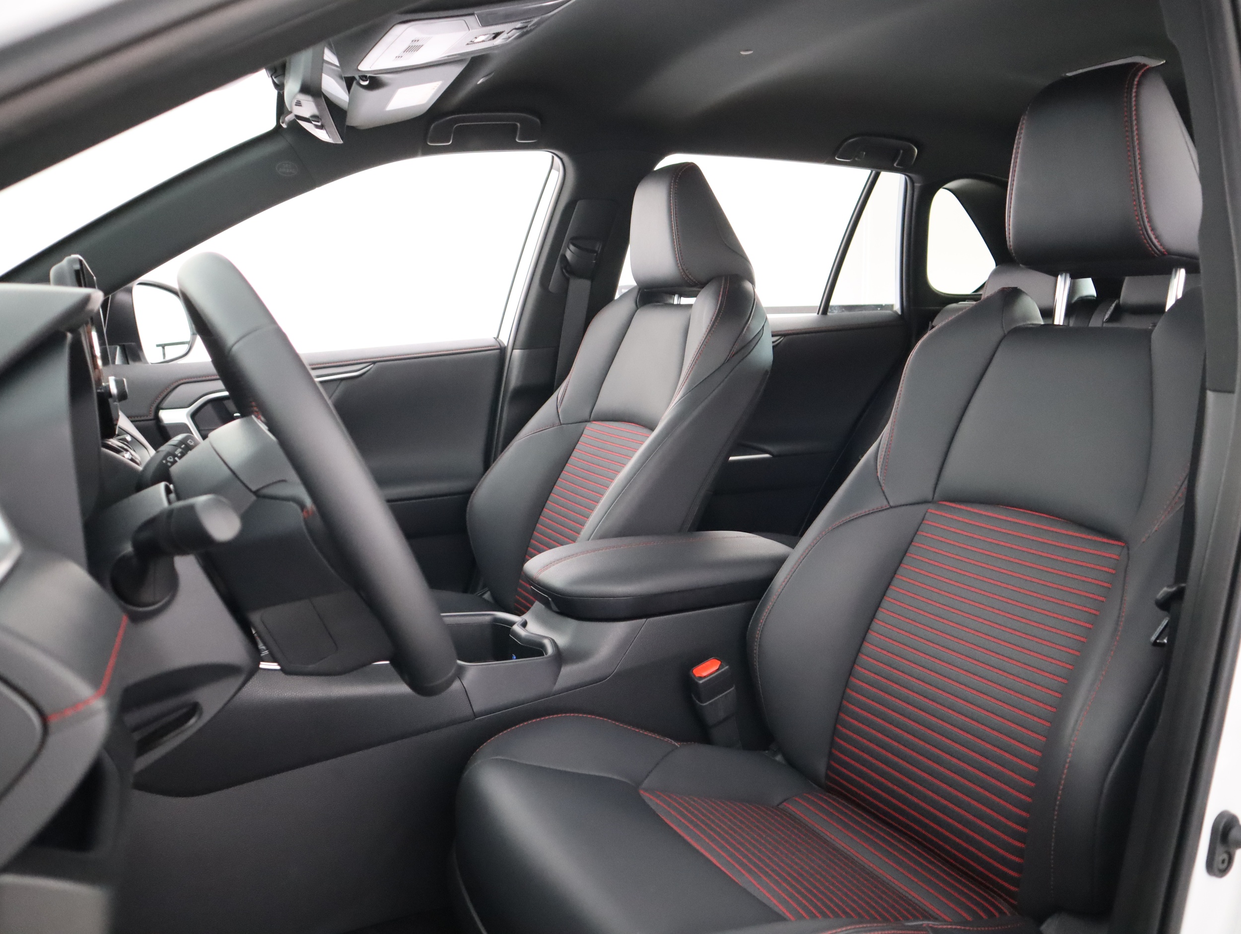 TOYOTA RAV4 Plug-in 2025
