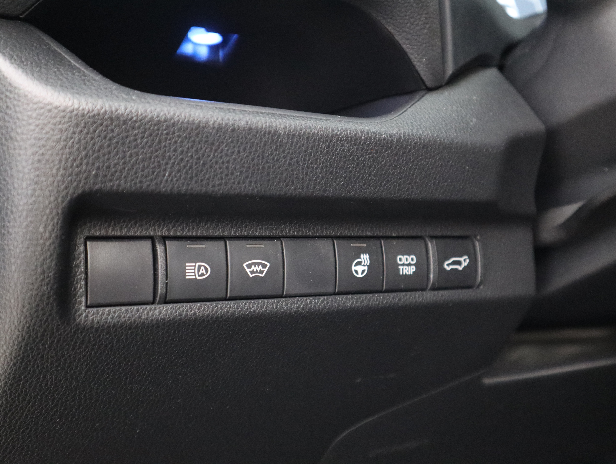 TOYOTA RAV4 Plug-in 2025