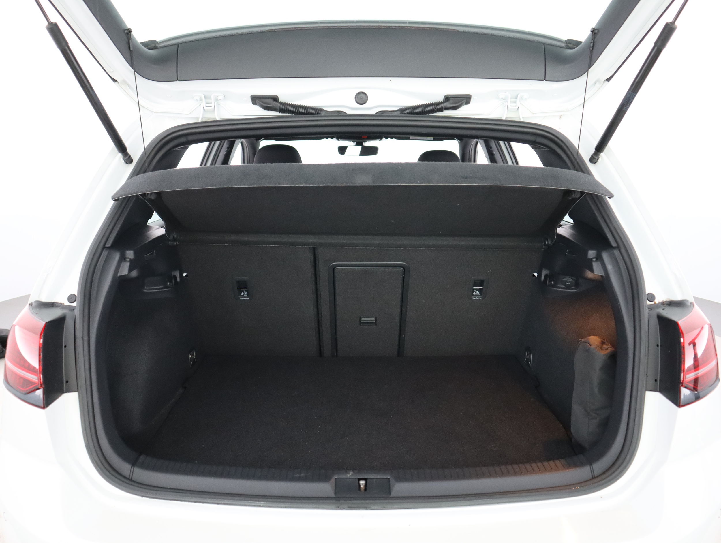 VOLKSWAGEN GOLF 2020