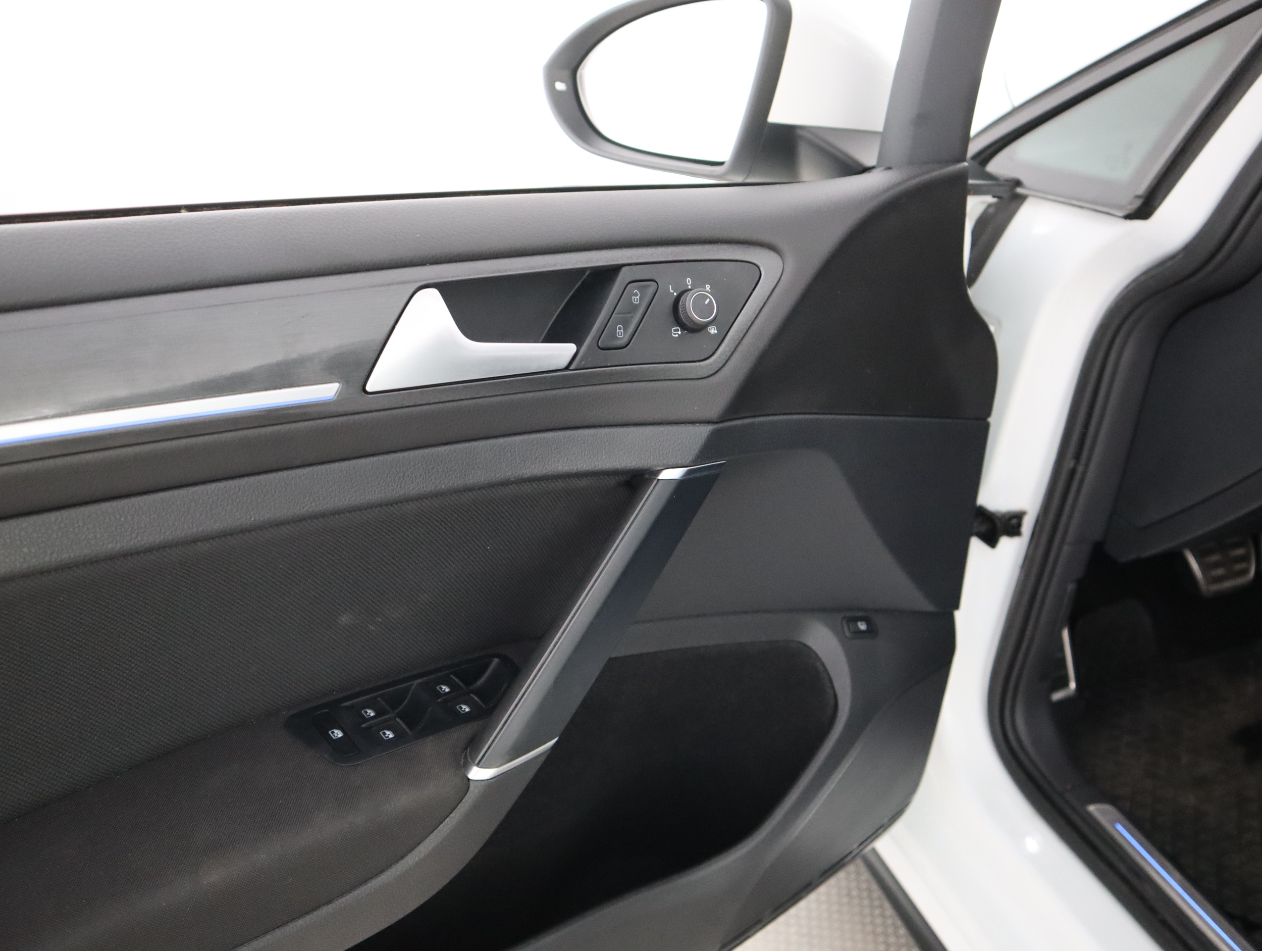 VOLKSWAGEN GOLF 2020