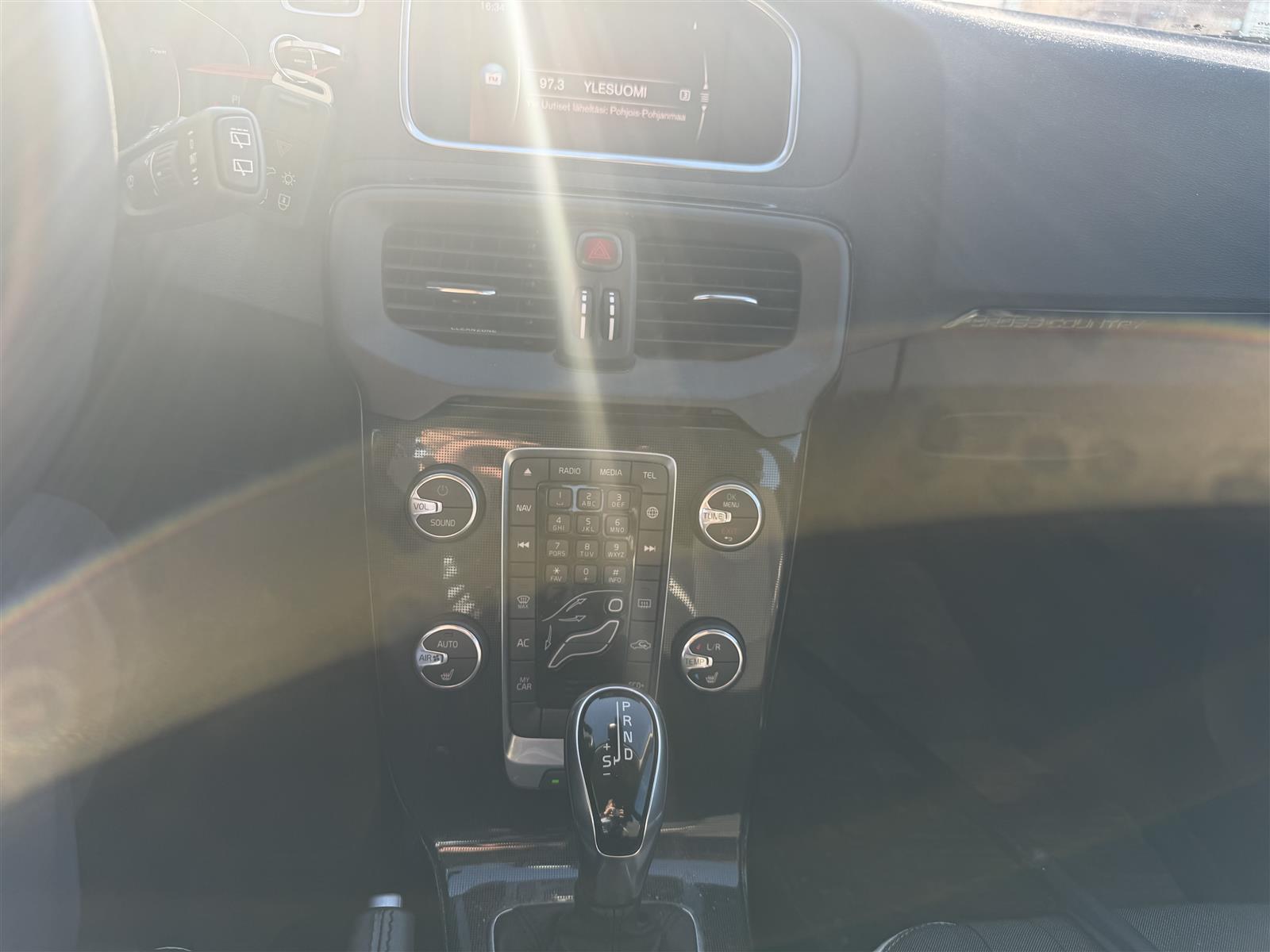 VOLVO V40 Cross Country 2019