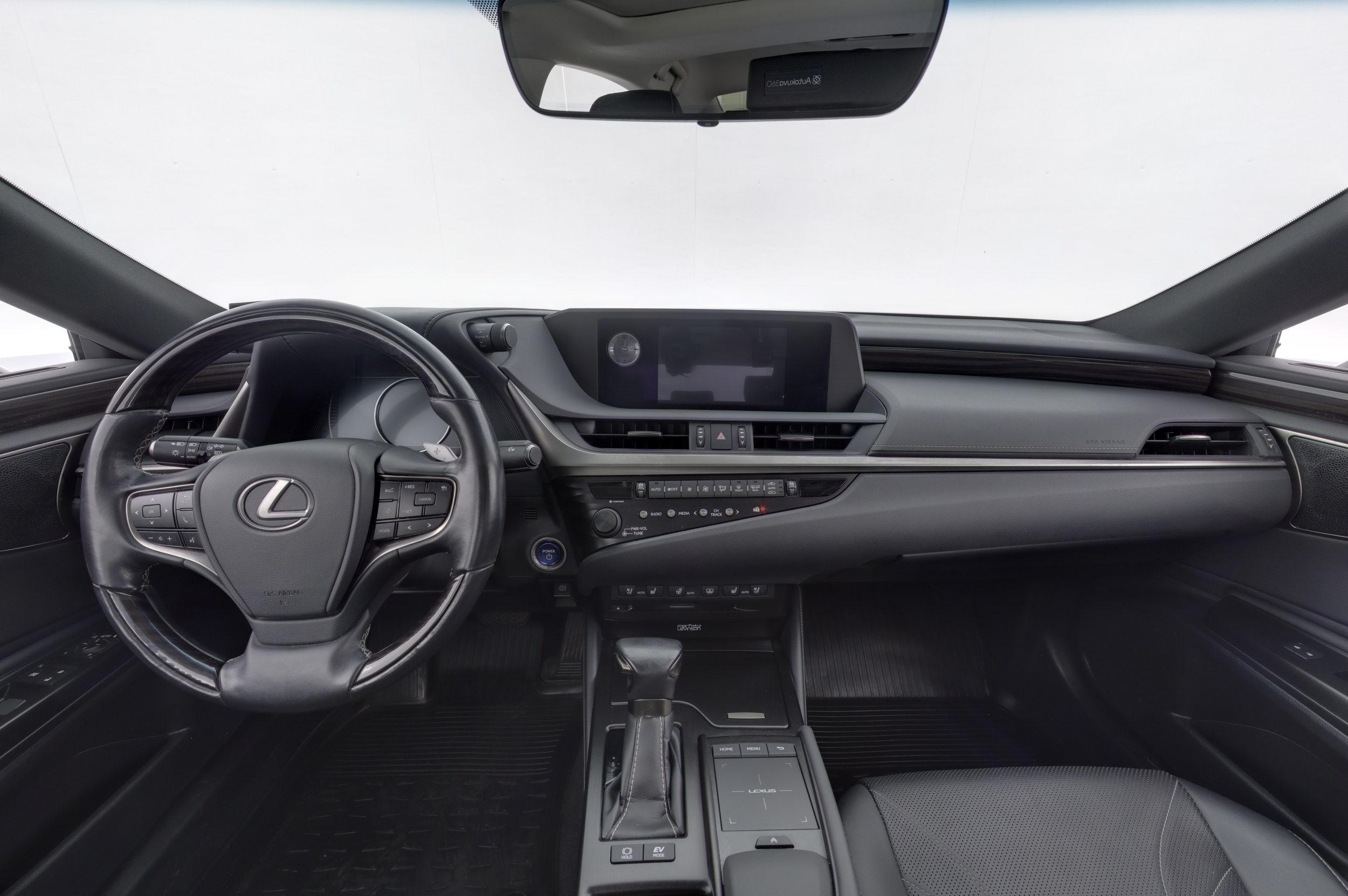 LEXUS ES 2020