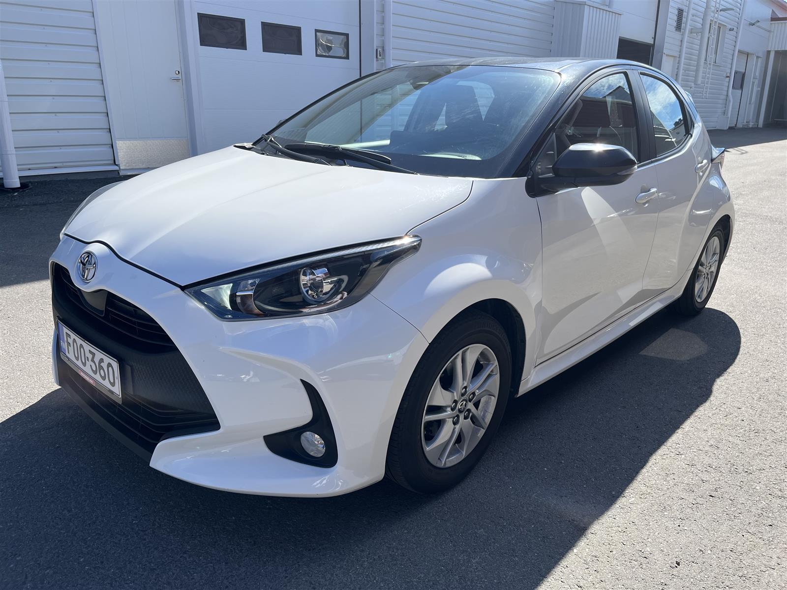 TOYOTA Yaris 2021