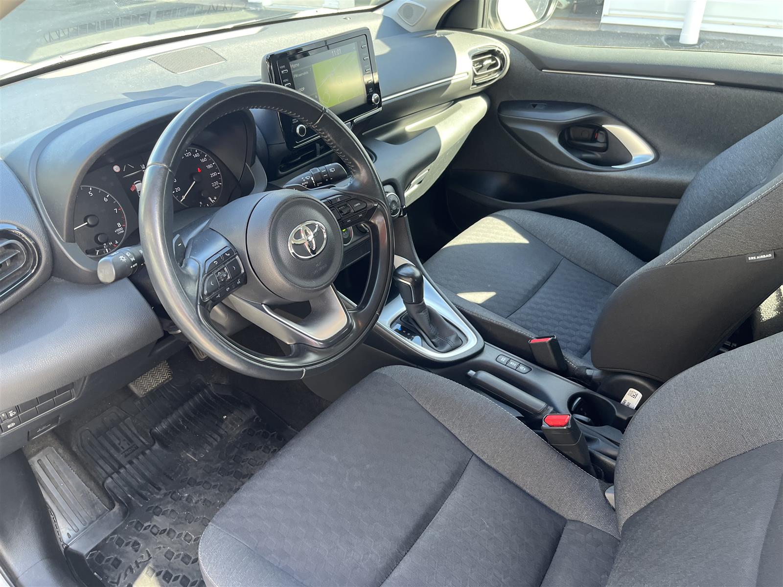 TOYOTA Yaris 2021