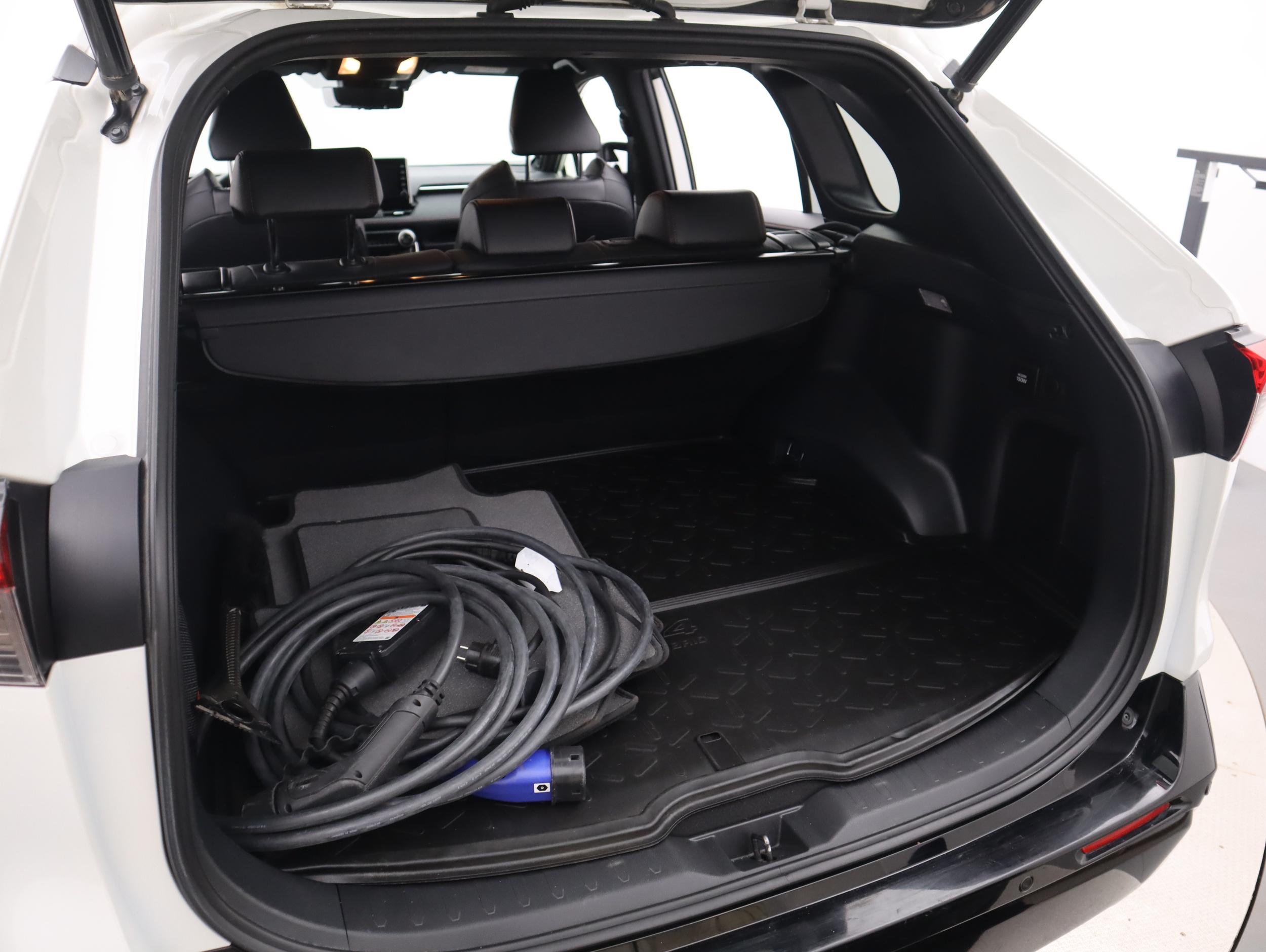 TOYOTA RAV4 Plug-in 2021