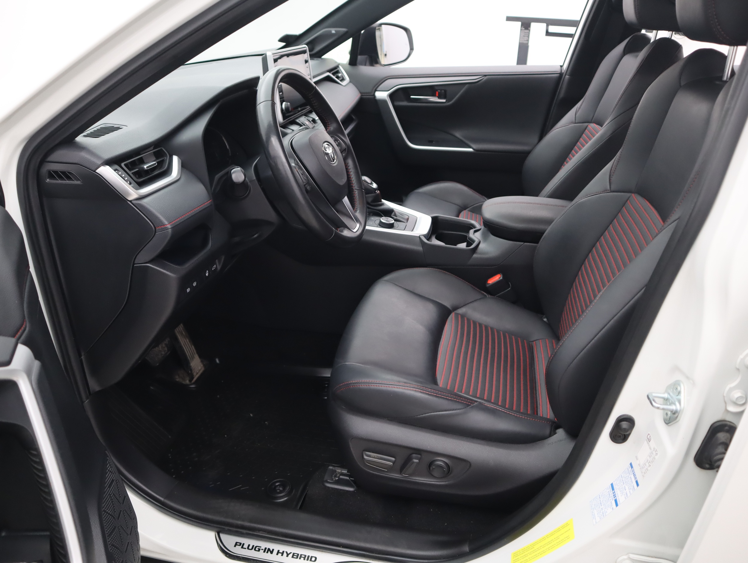 TOYOTA RAV4 Plug-in 2021