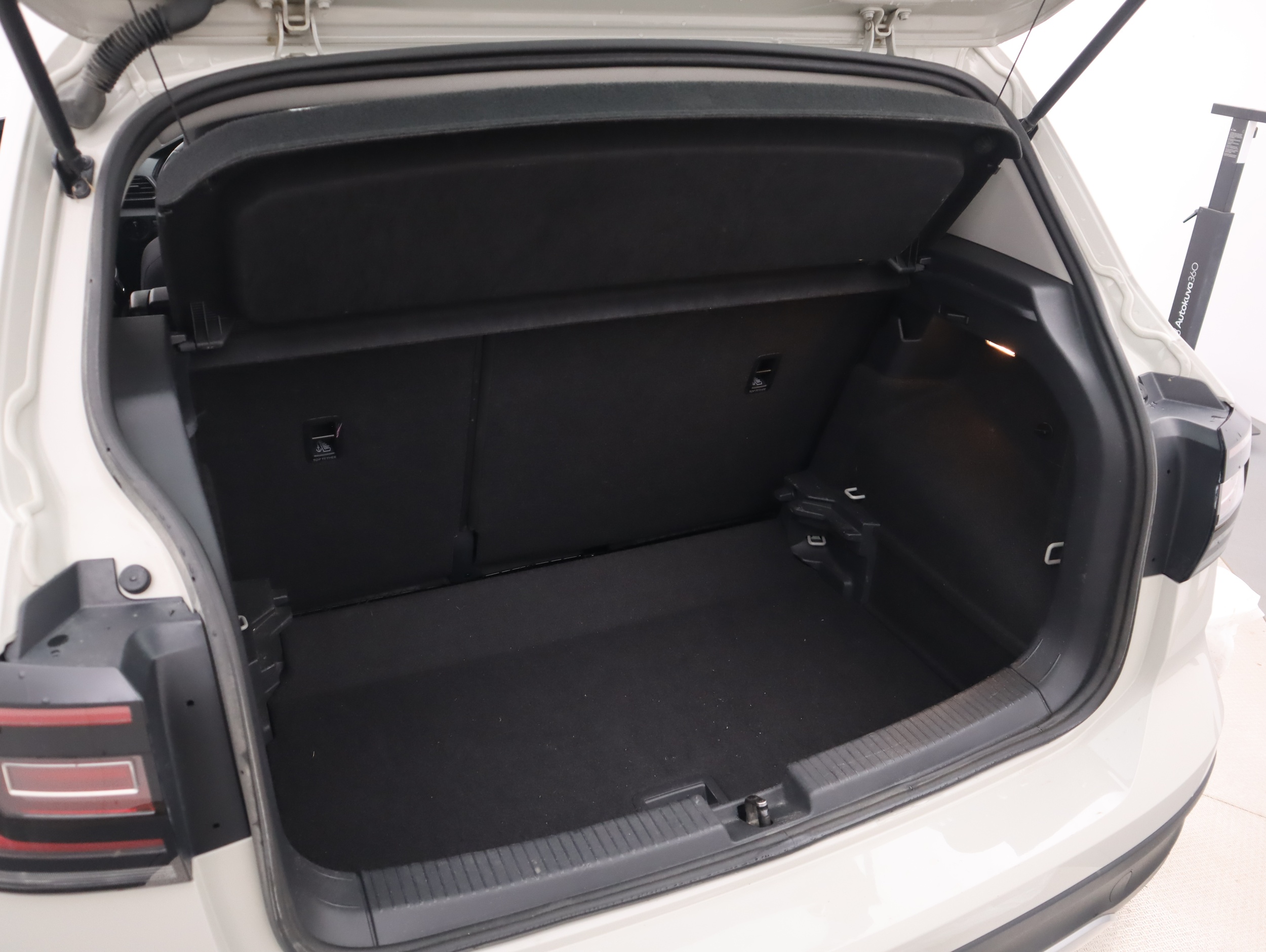 VOLKSWAGEN T-Cross 2021