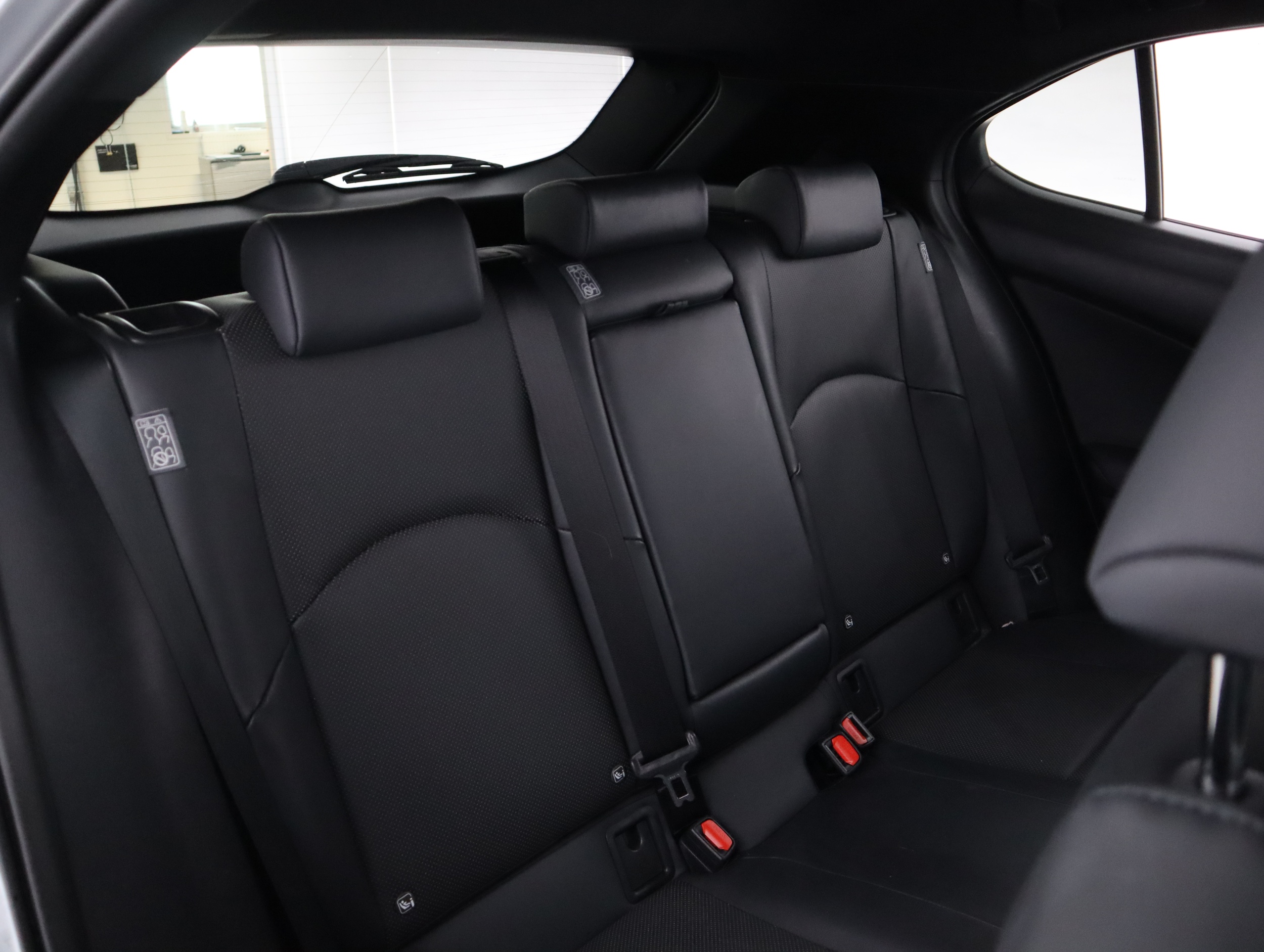 LEXUS UX 2024