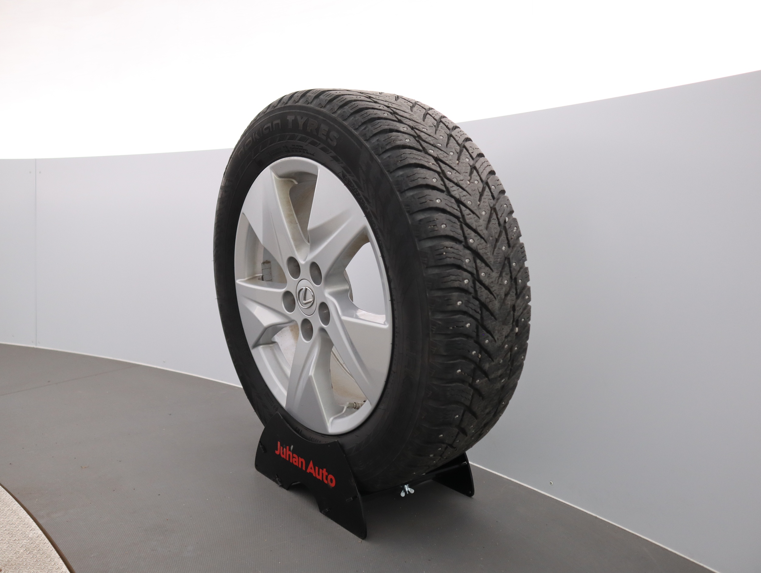 LEXUS UX 2024