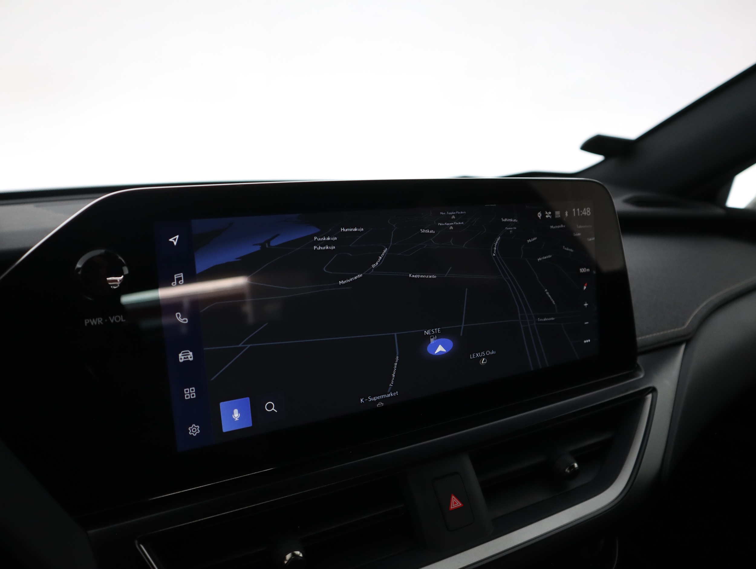 LEXUS UX 2024