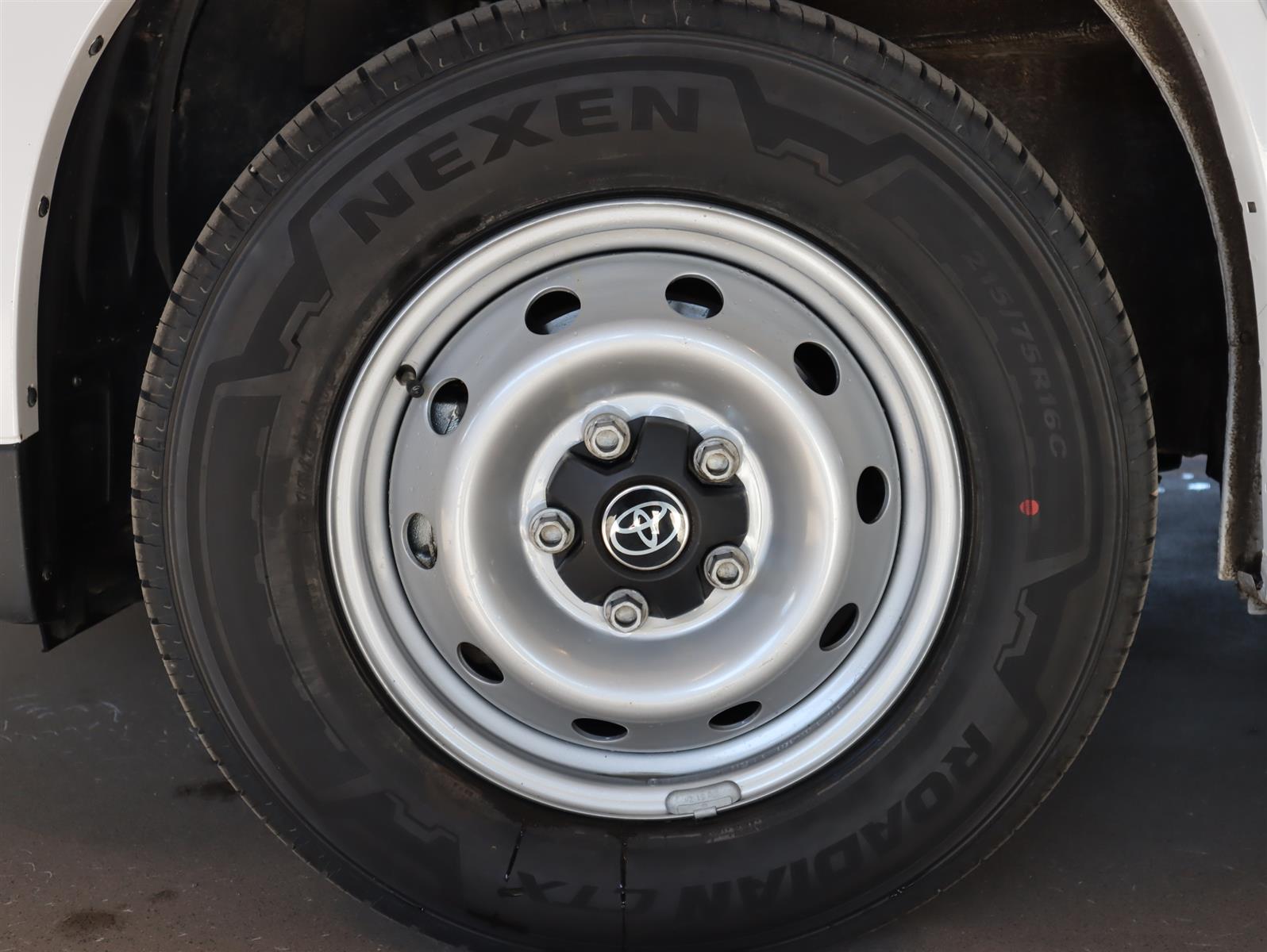 Toyota Proace MAX 2024