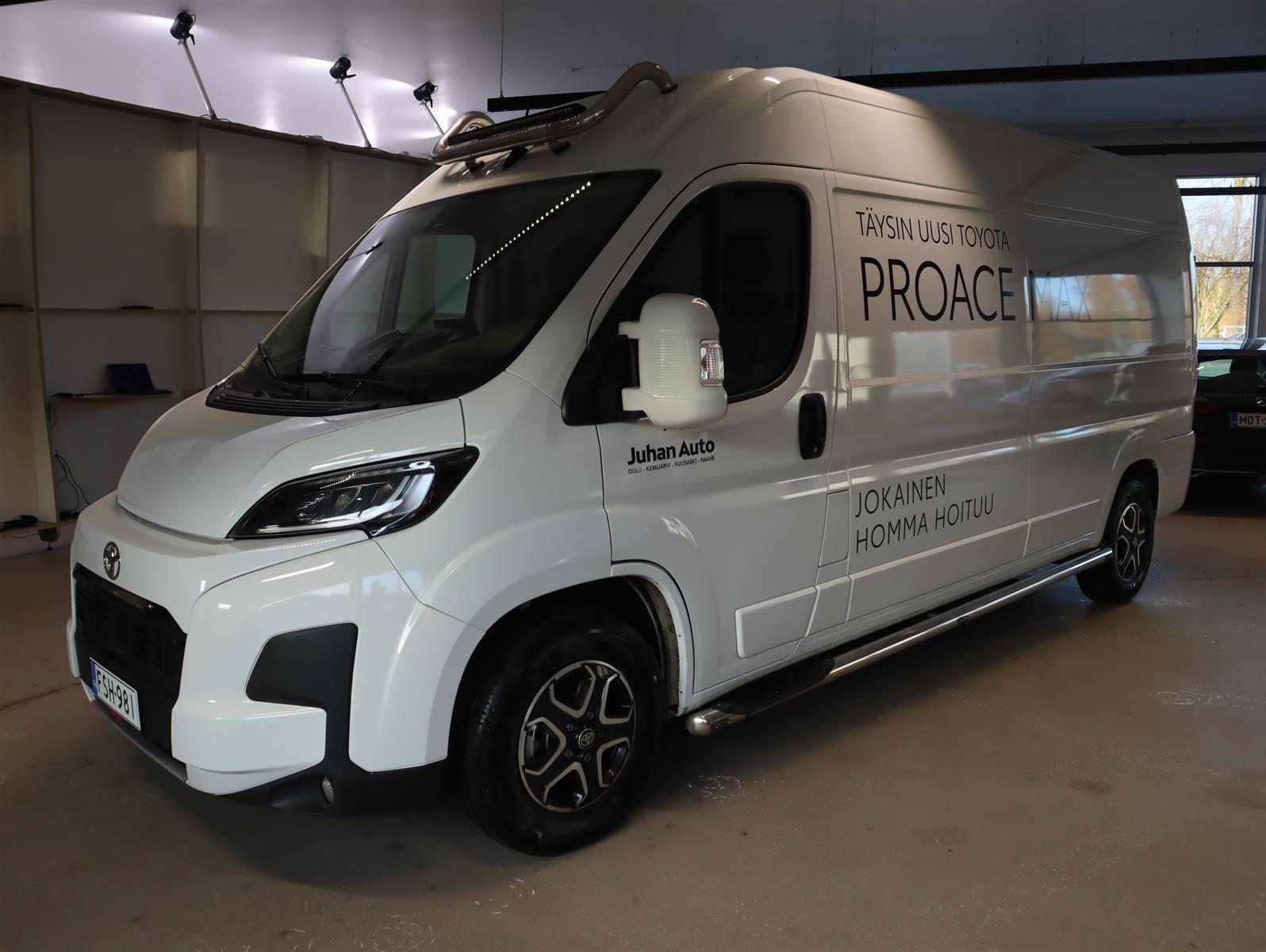 Toyota Proace MAX 2024