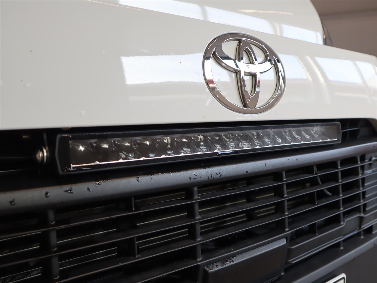 Toyota Proace MAX 2024