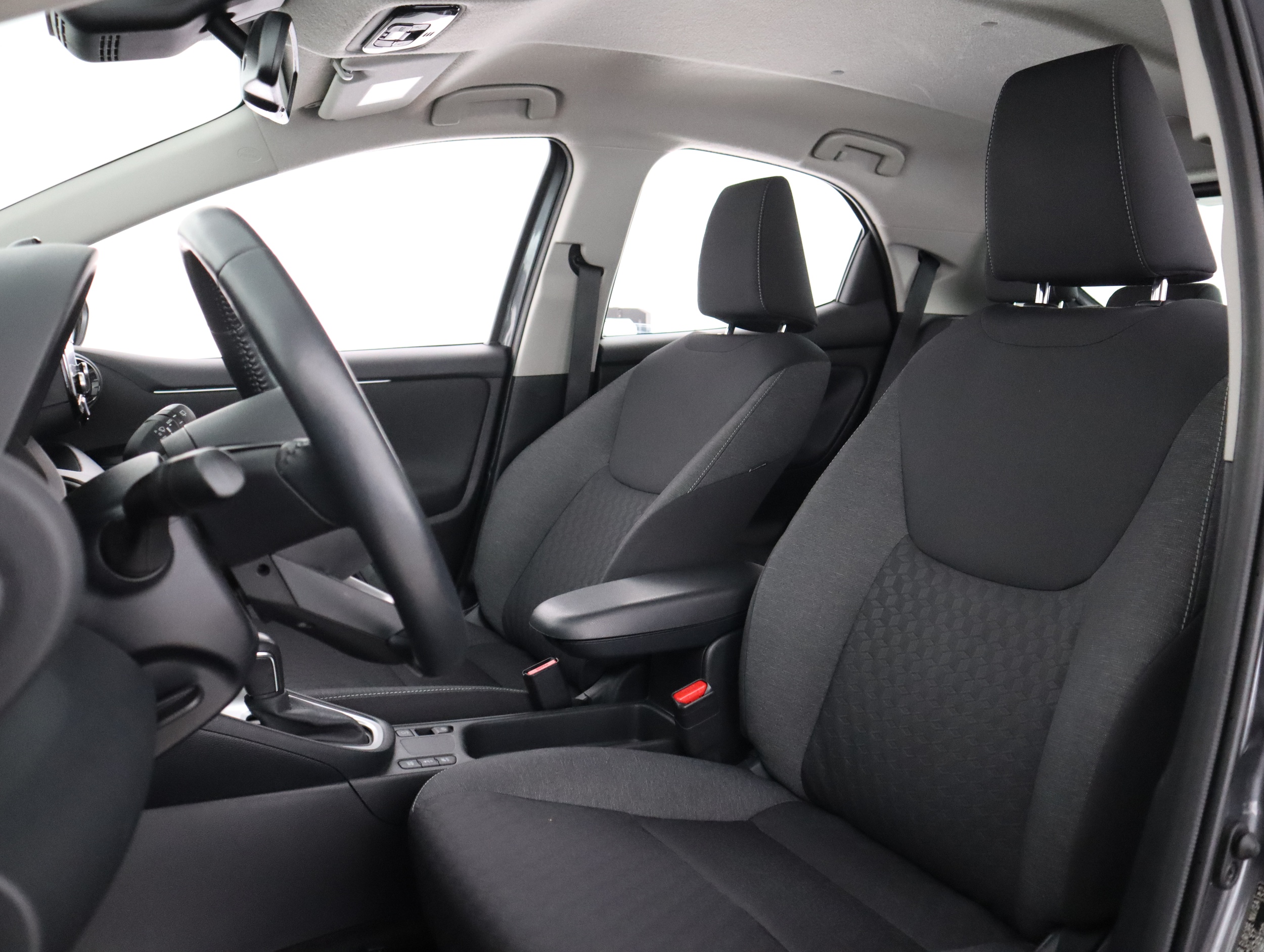 TOYOTA Yaris 2023