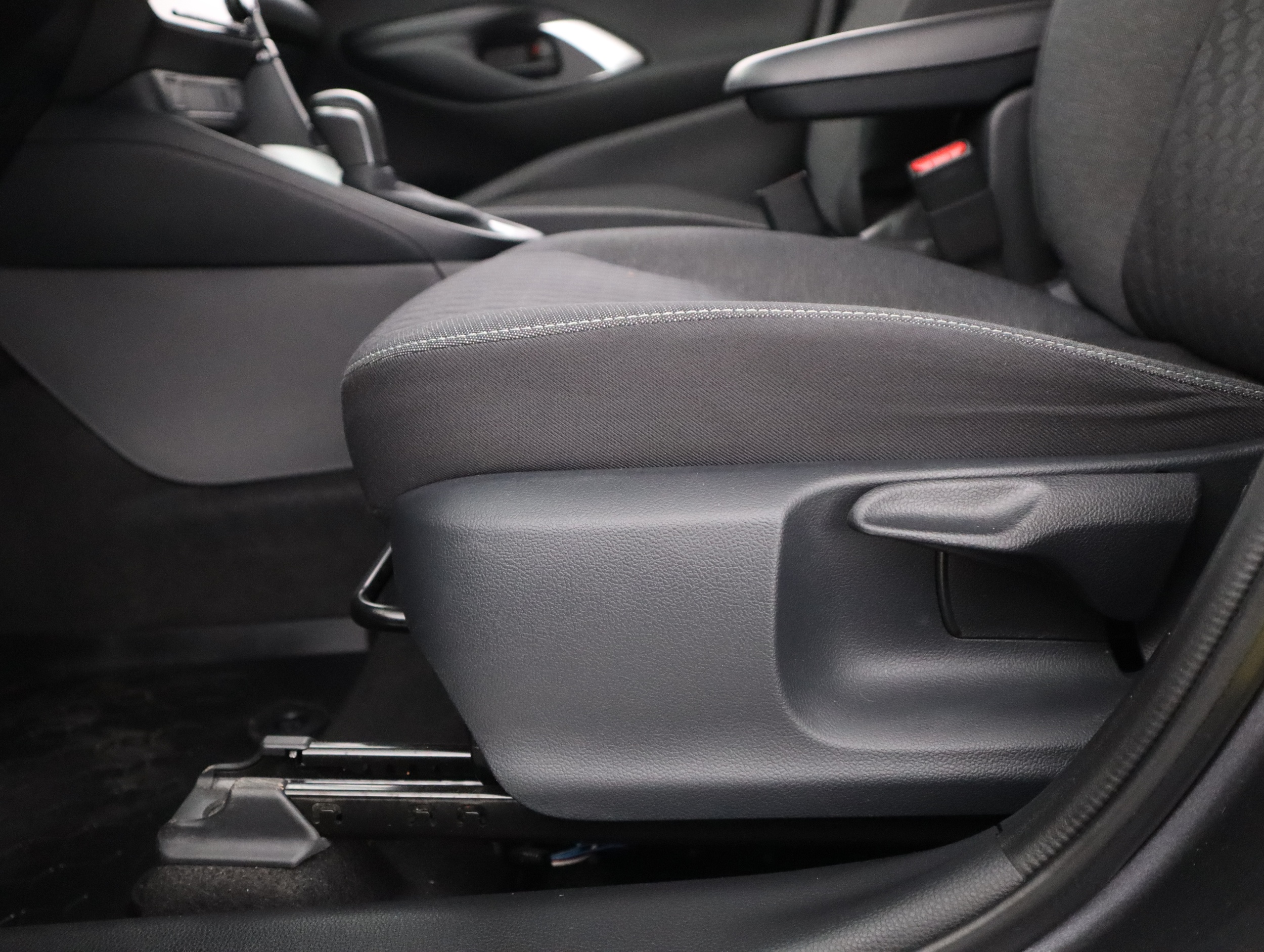 TOYOTA Yaris 2023
