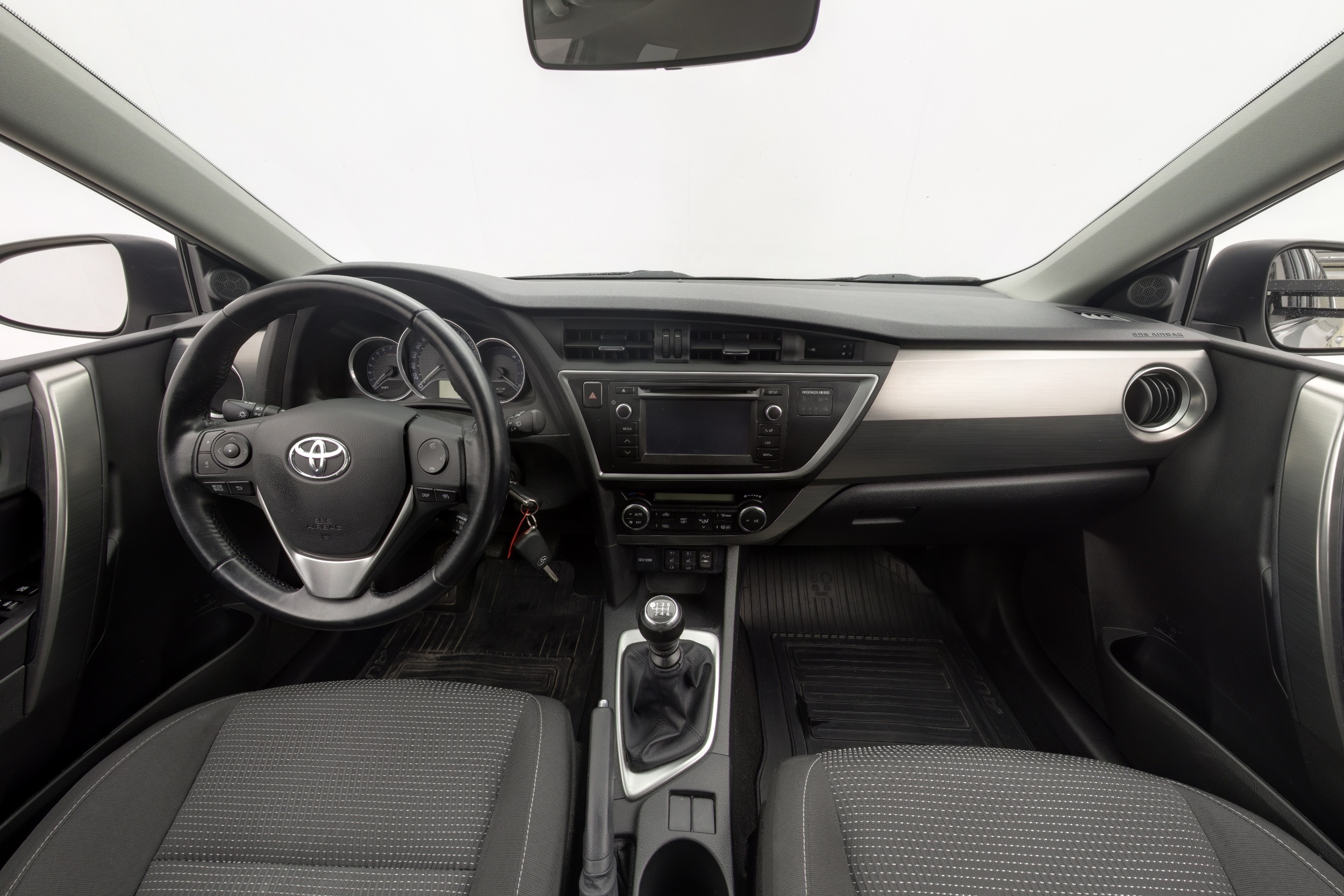 TOYOTA Auris 2014