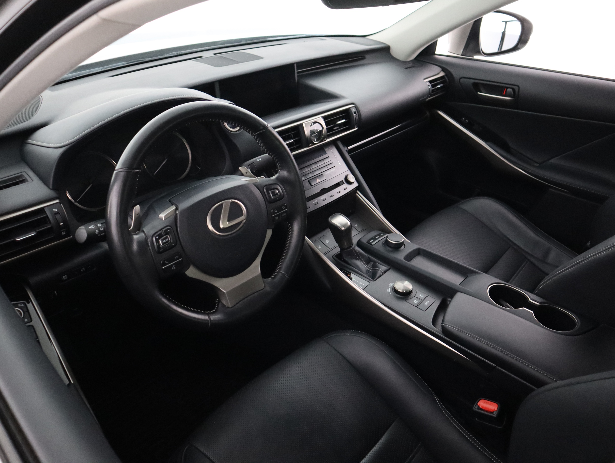 LEXUS IS 2017