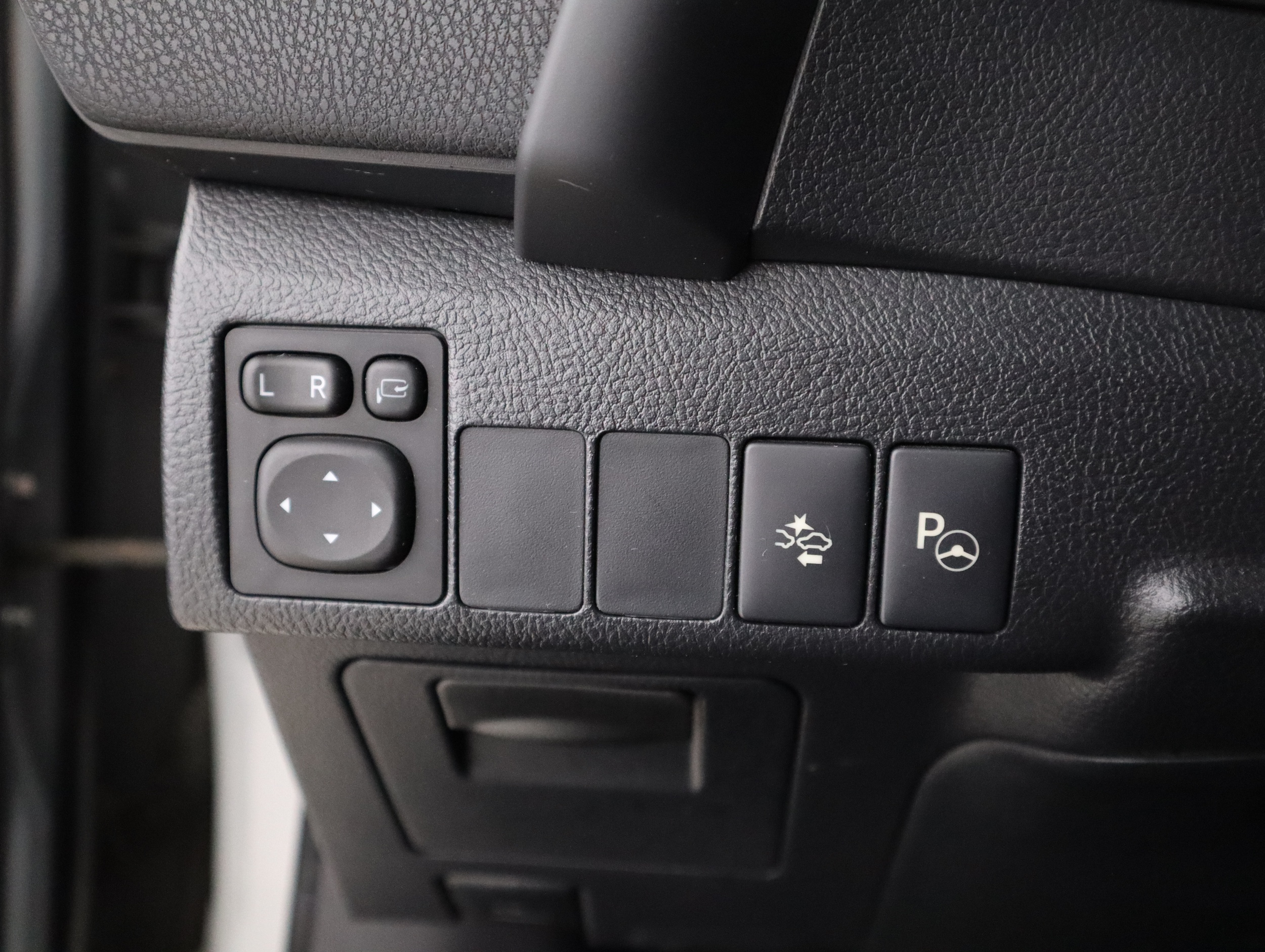 TOYOTA Auris 2018