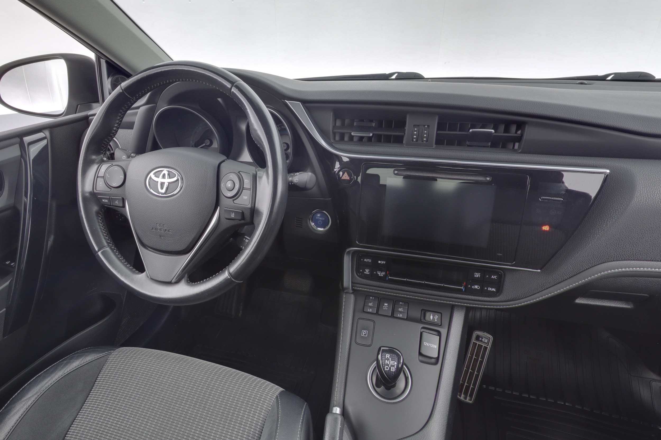TOYOTA Auris 2018